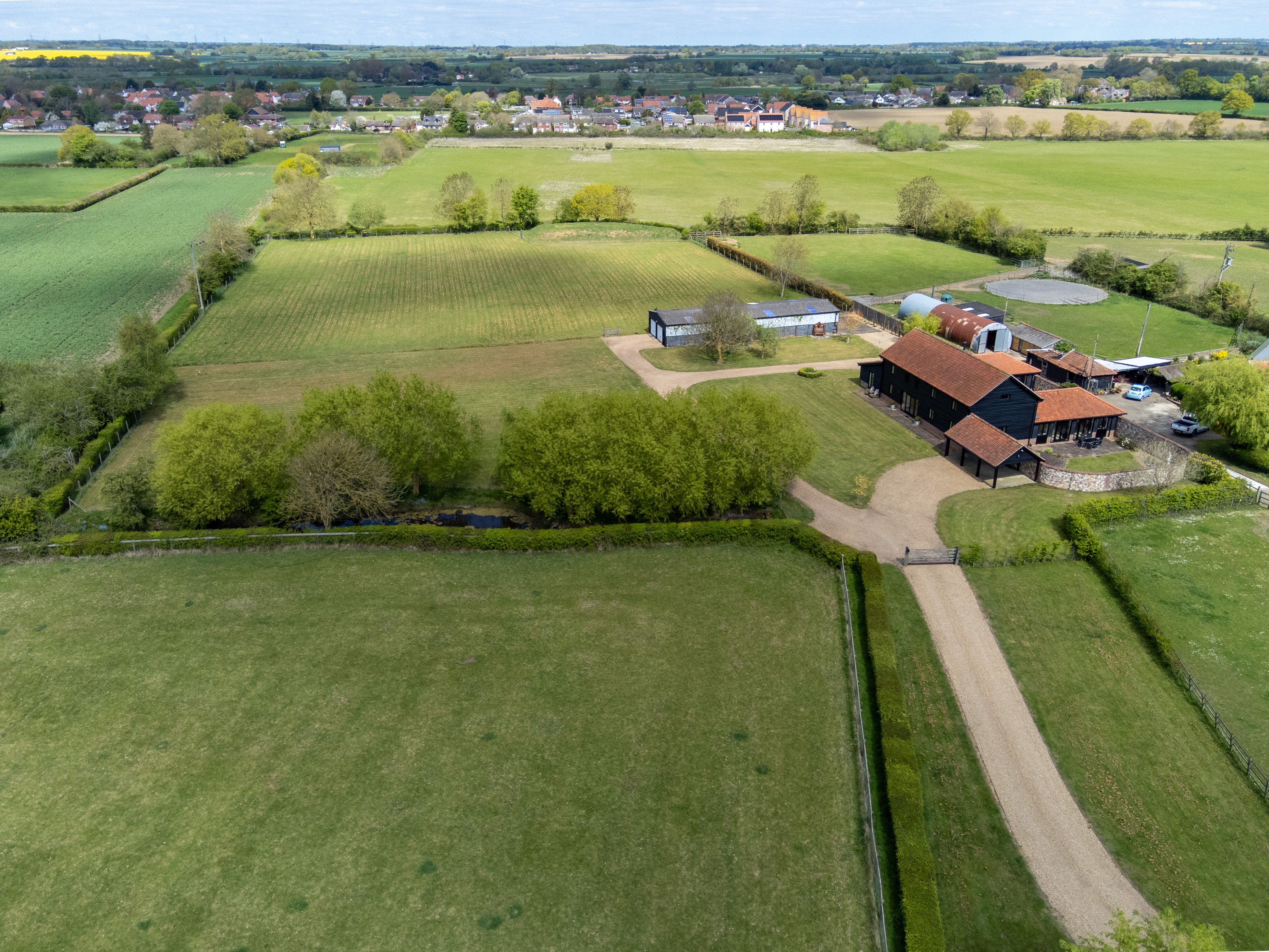 4 bedroom detached house for sale 0