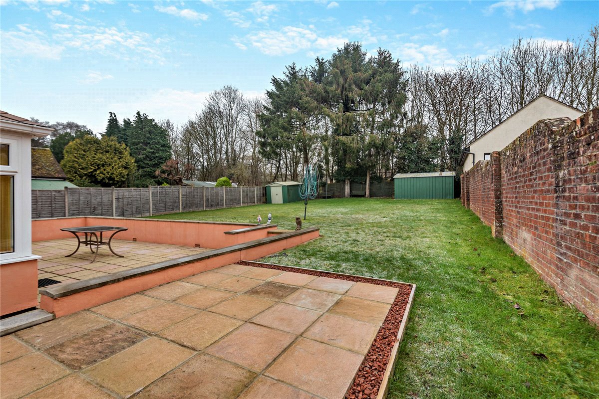 Foxholes,, Long Lane, Thatcham photo 3