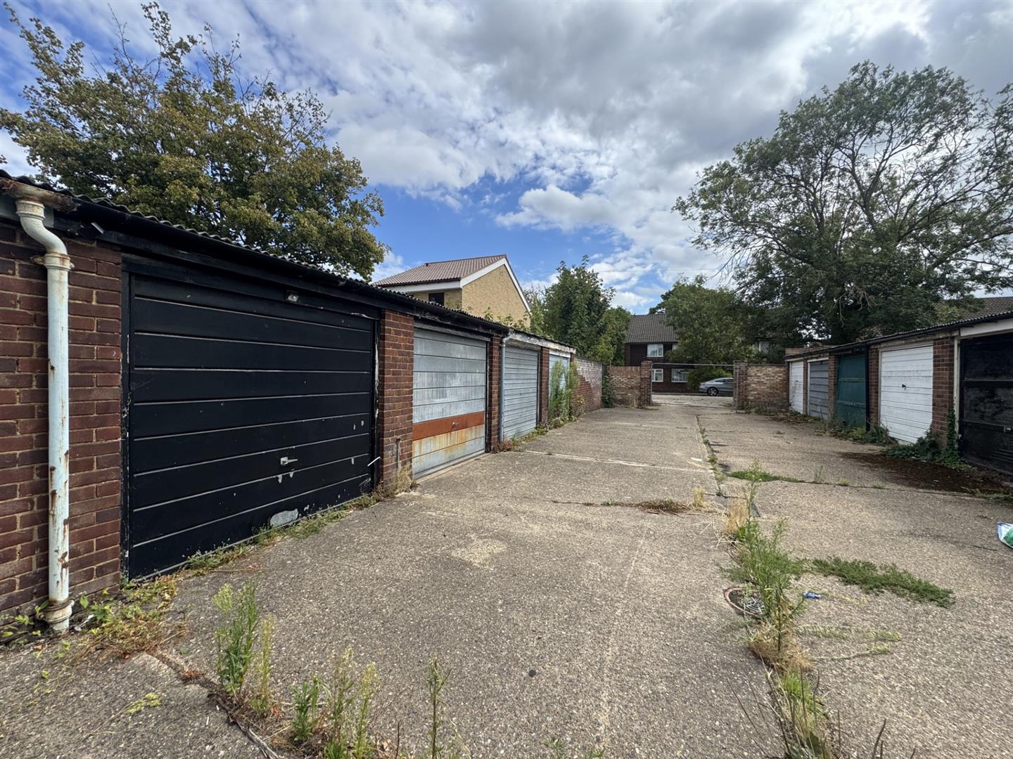 Garage 11, Westfield Close, Enfield photo 4