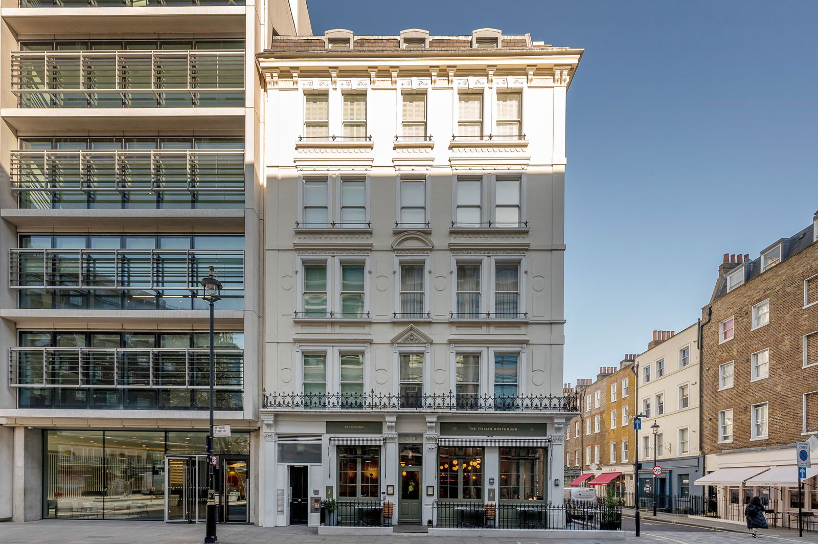 2 bedroom flat for sale 0