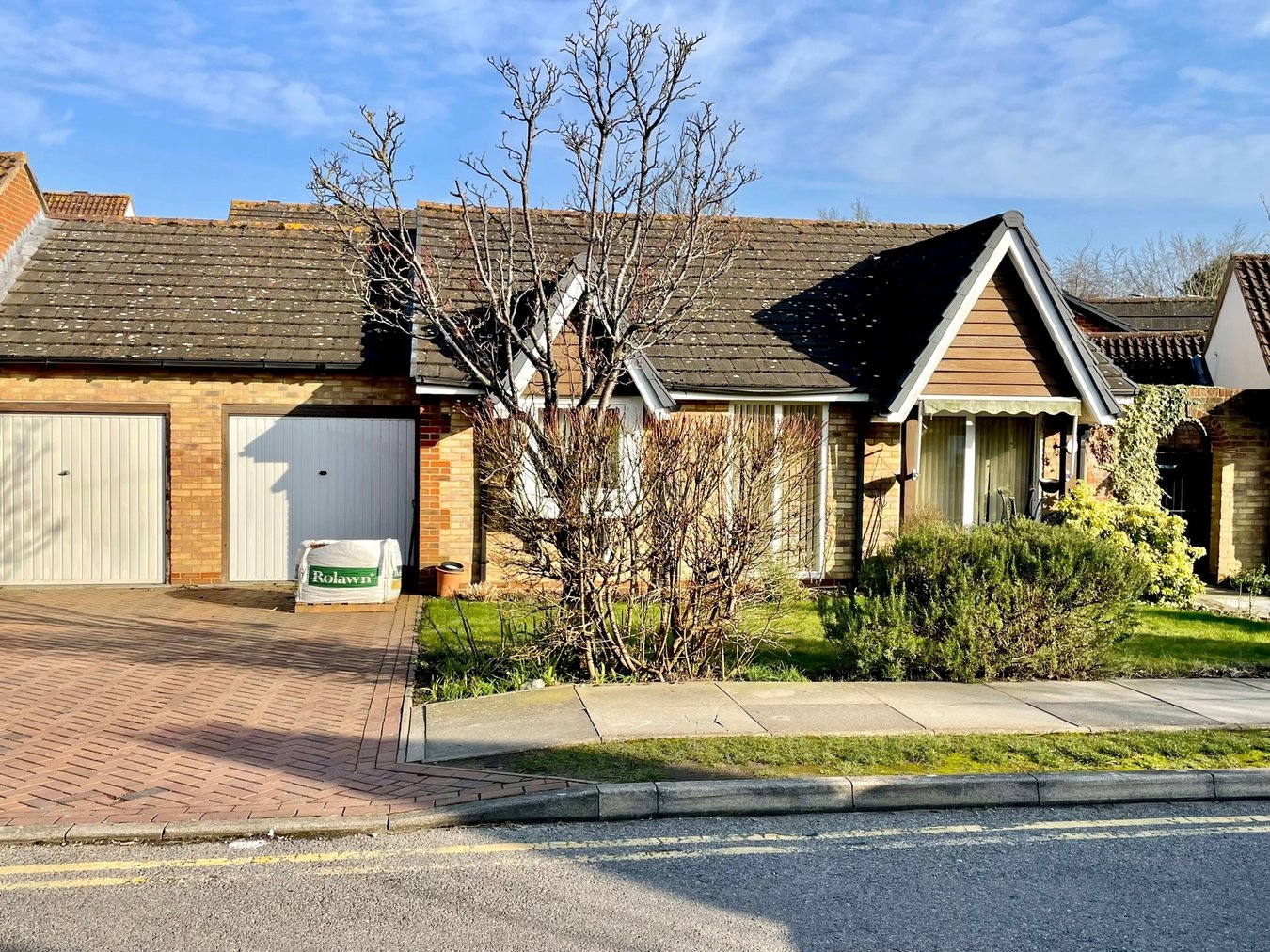 1-bed house on 3 Orchard Lea, High Wych Road, Sawbridgeworth, £200,000