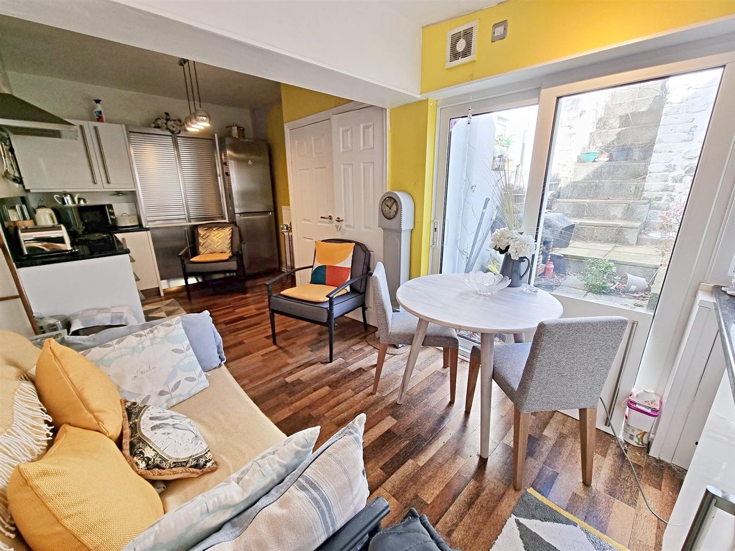 Photos of Howard Street, Clydach Vale, Tonypandy CF40 61204191