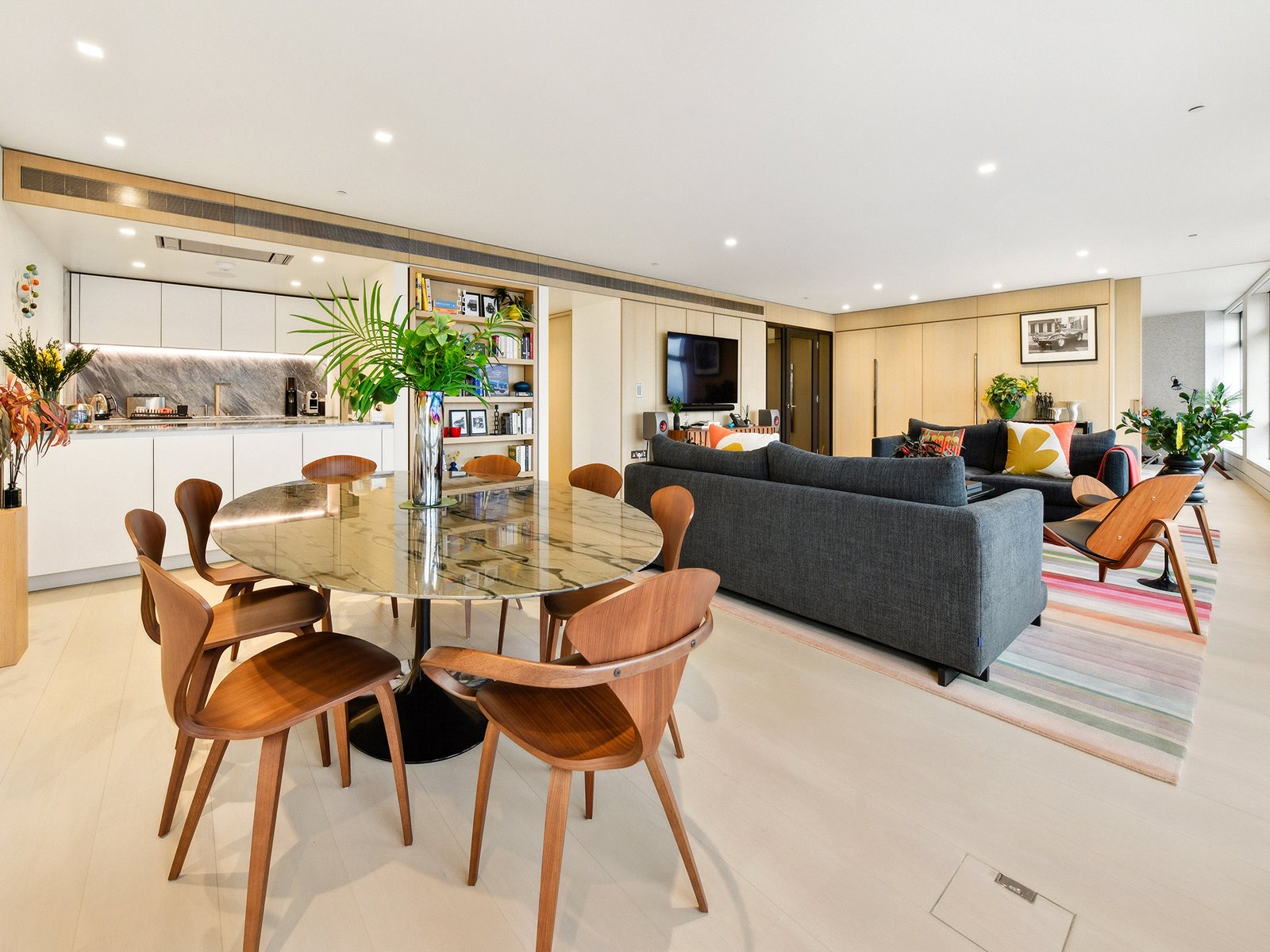 3 bedroom new flat for sale 0