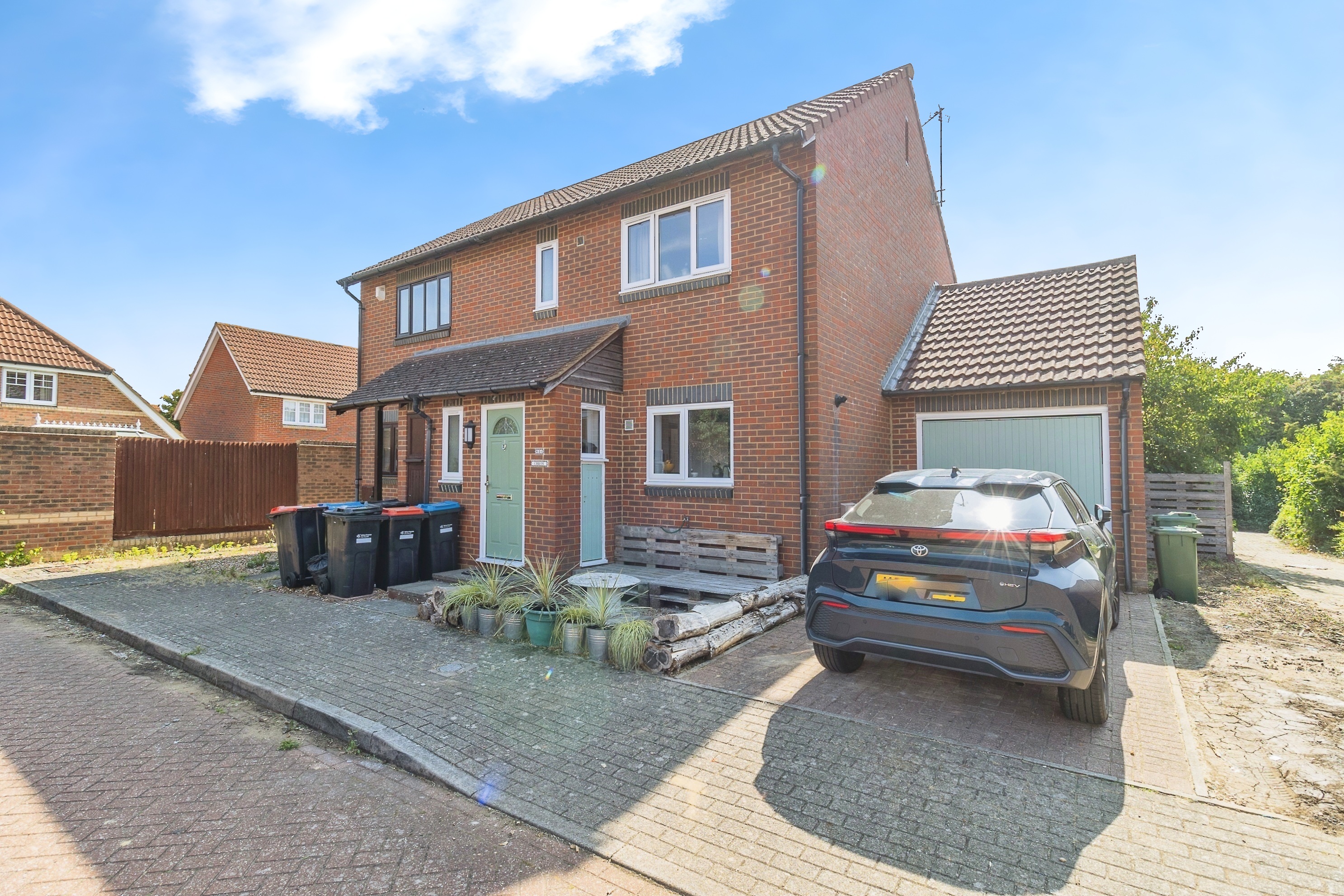3-bed house on 41, Hartdames, Shenley Brook End, Milton Keynes, £369,950