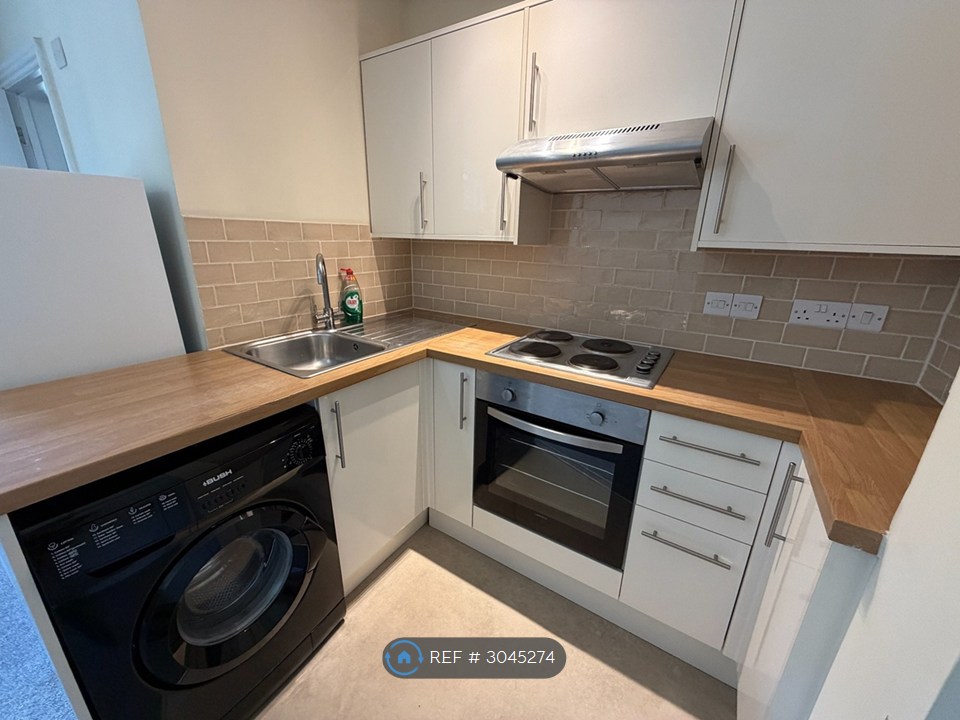 Westerham Road, Bournemouth photo 5
