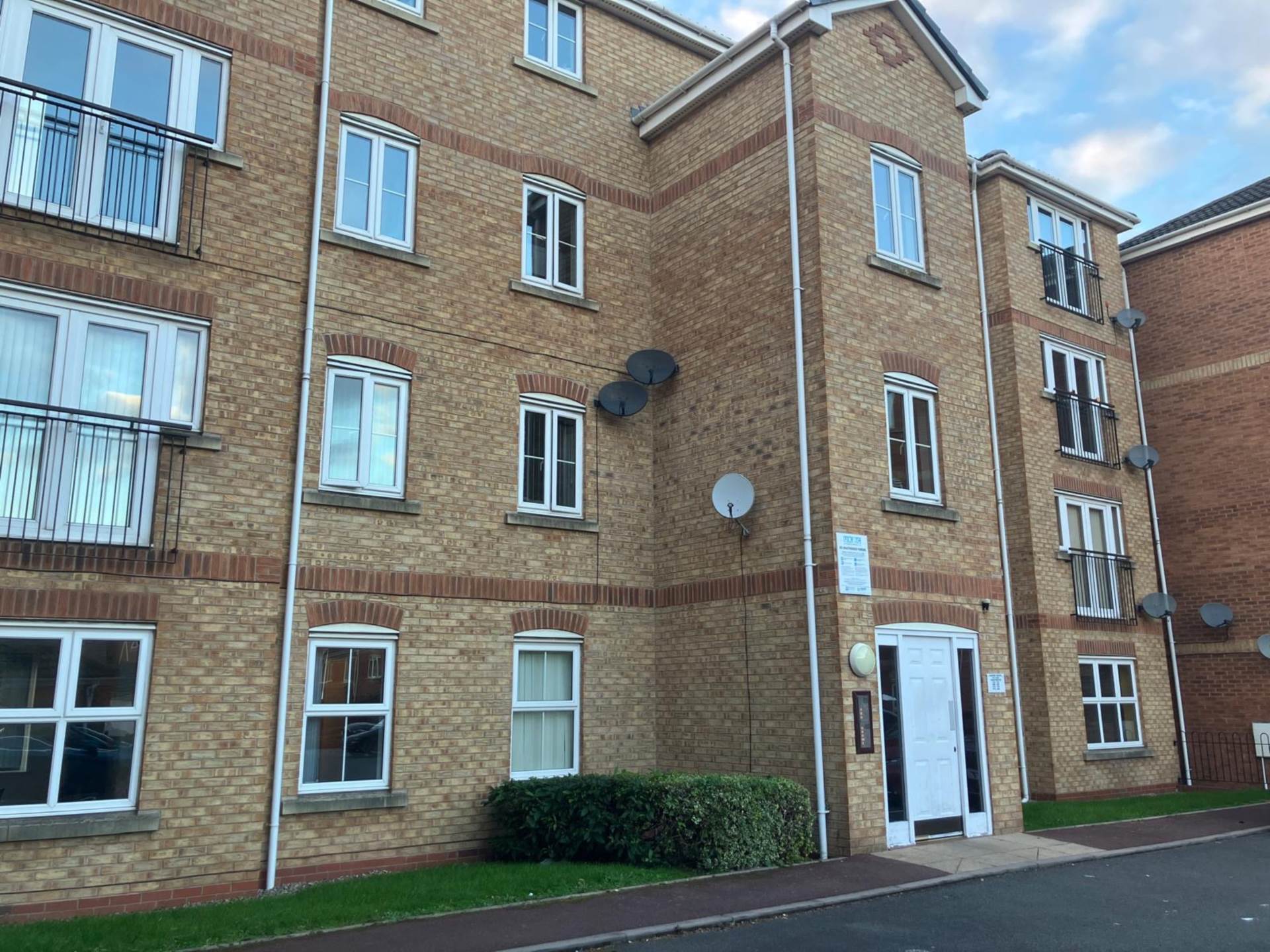 Harper Grove, Tipton photo 4