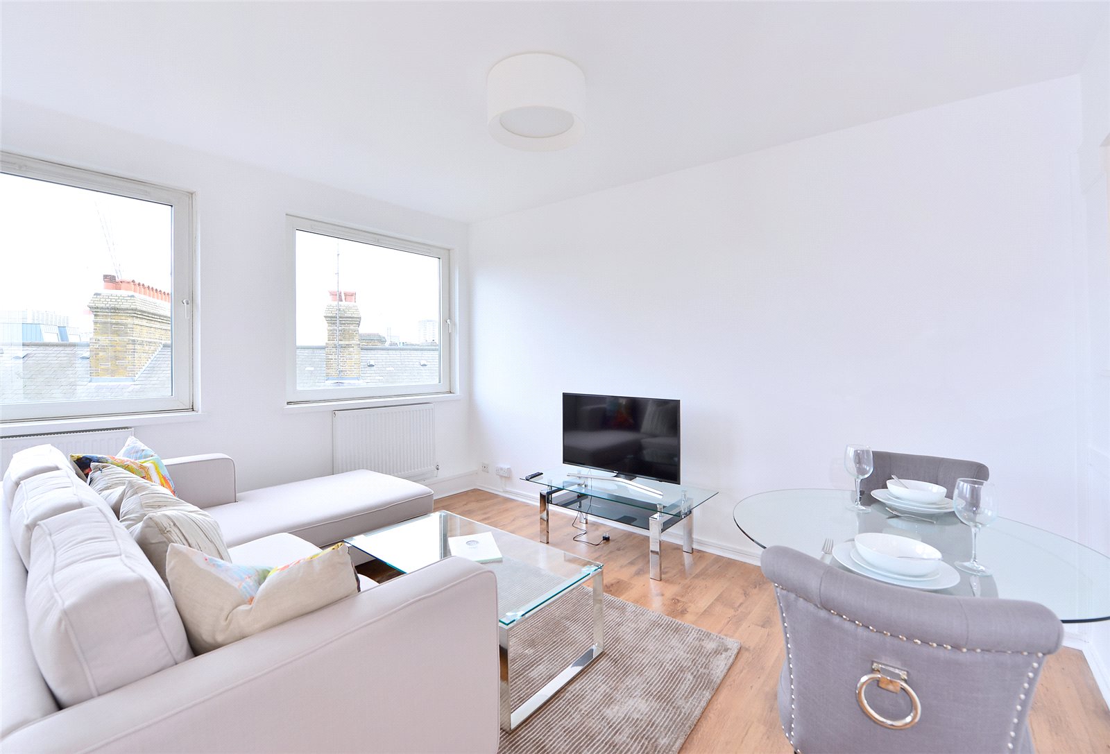 Flat 26,, Luke House, Westminster photo 2