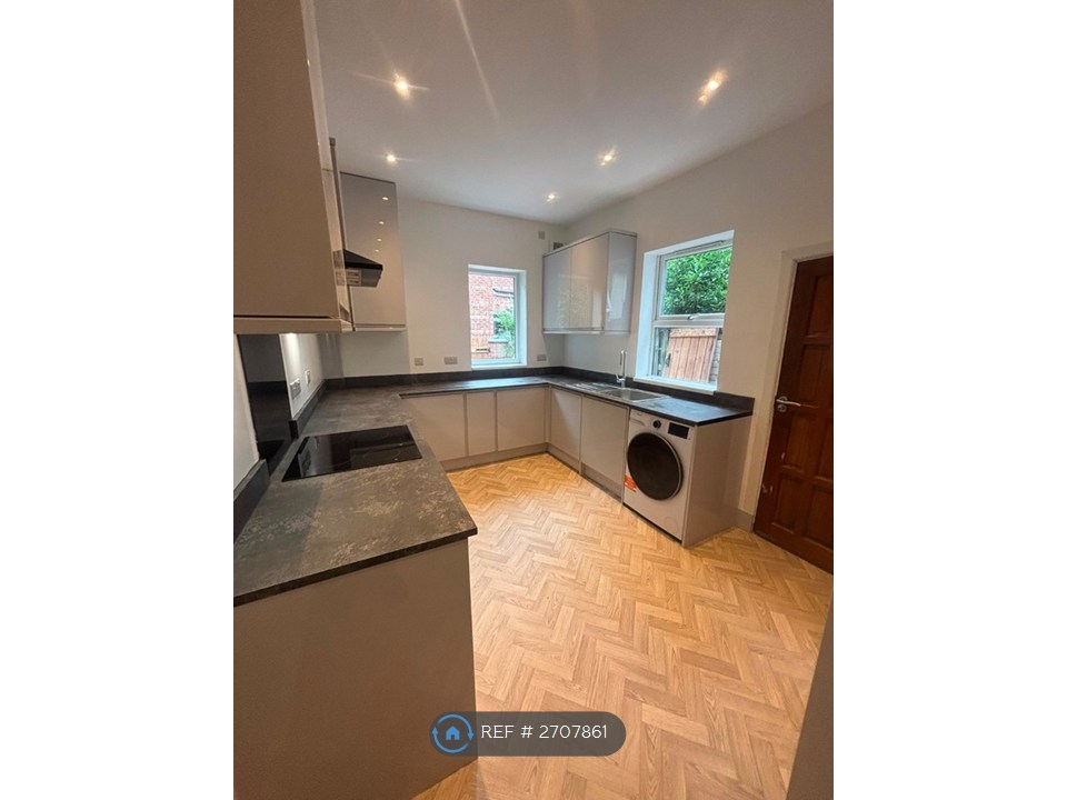 St Brendans Road, Withington, Manchester photo 4