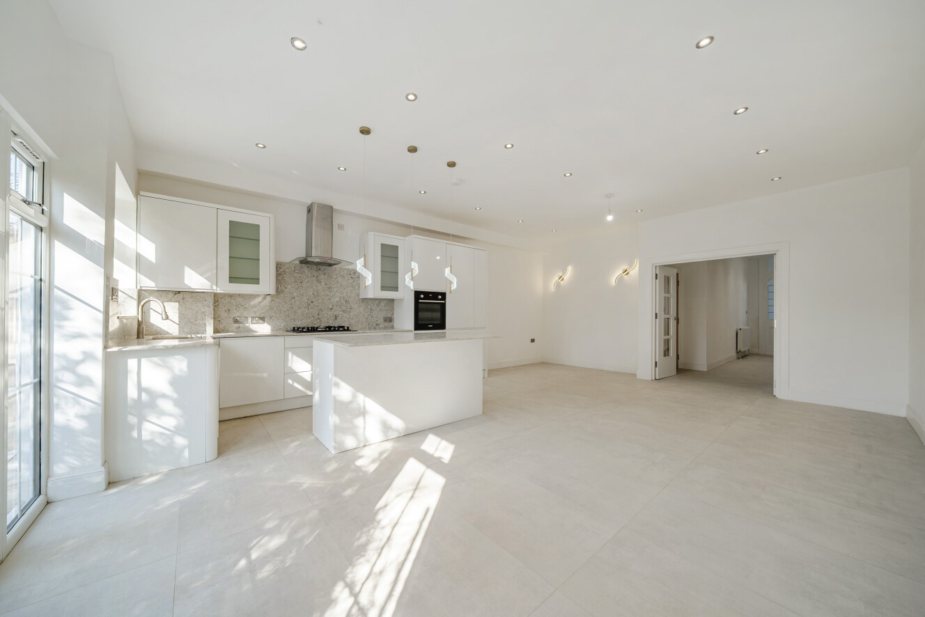 4 bedroom terraced house for sale 0