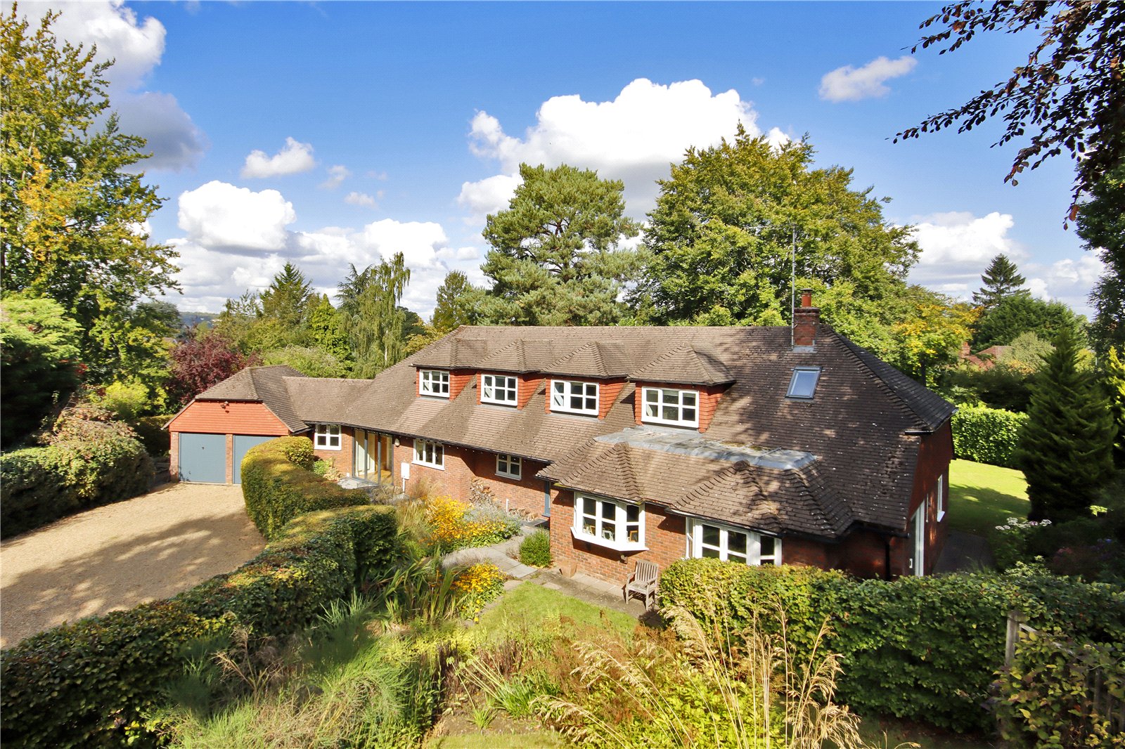 3 bedroom maisonette for sale in London