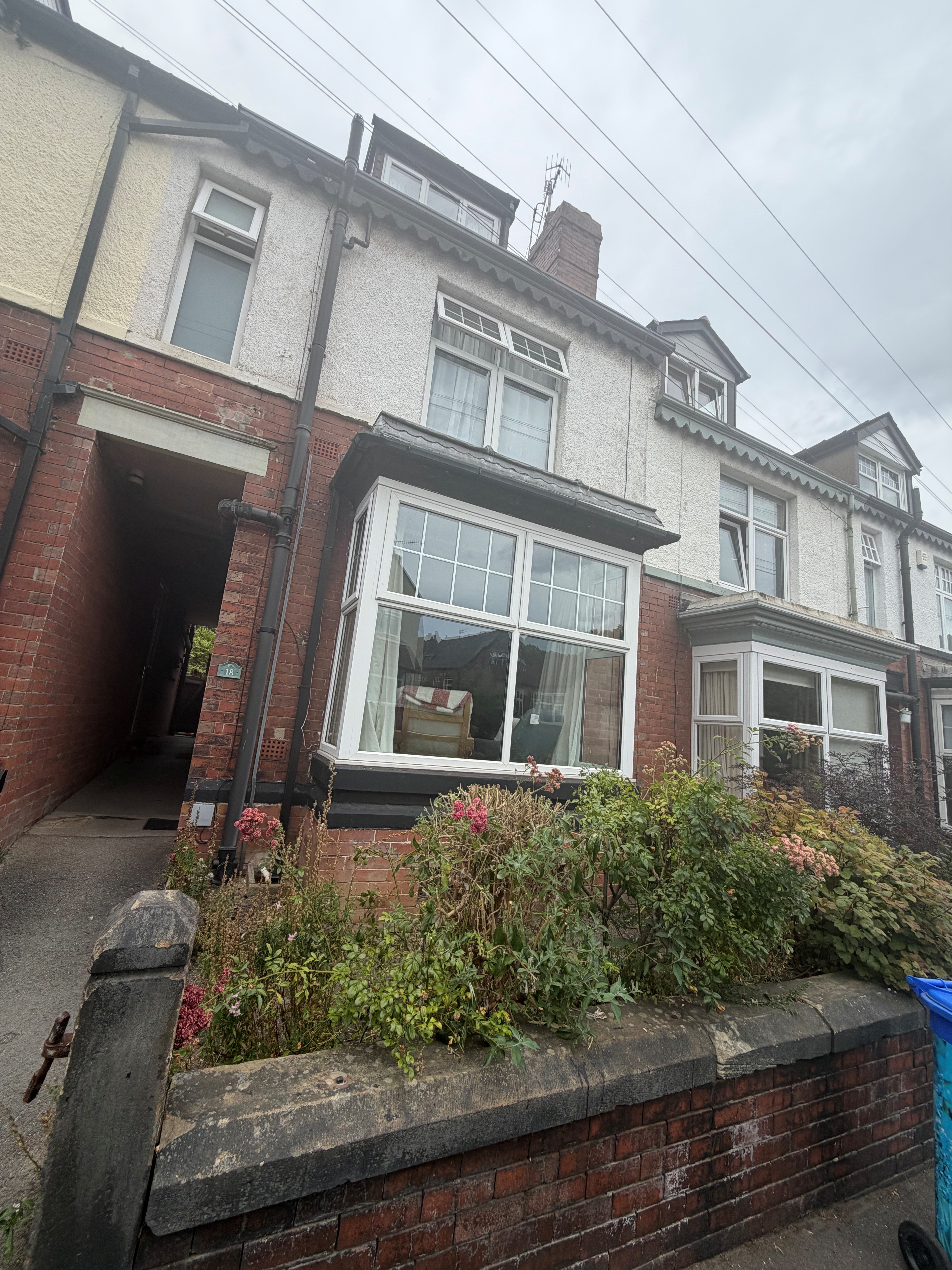 18, SHEFFIELD photo 2