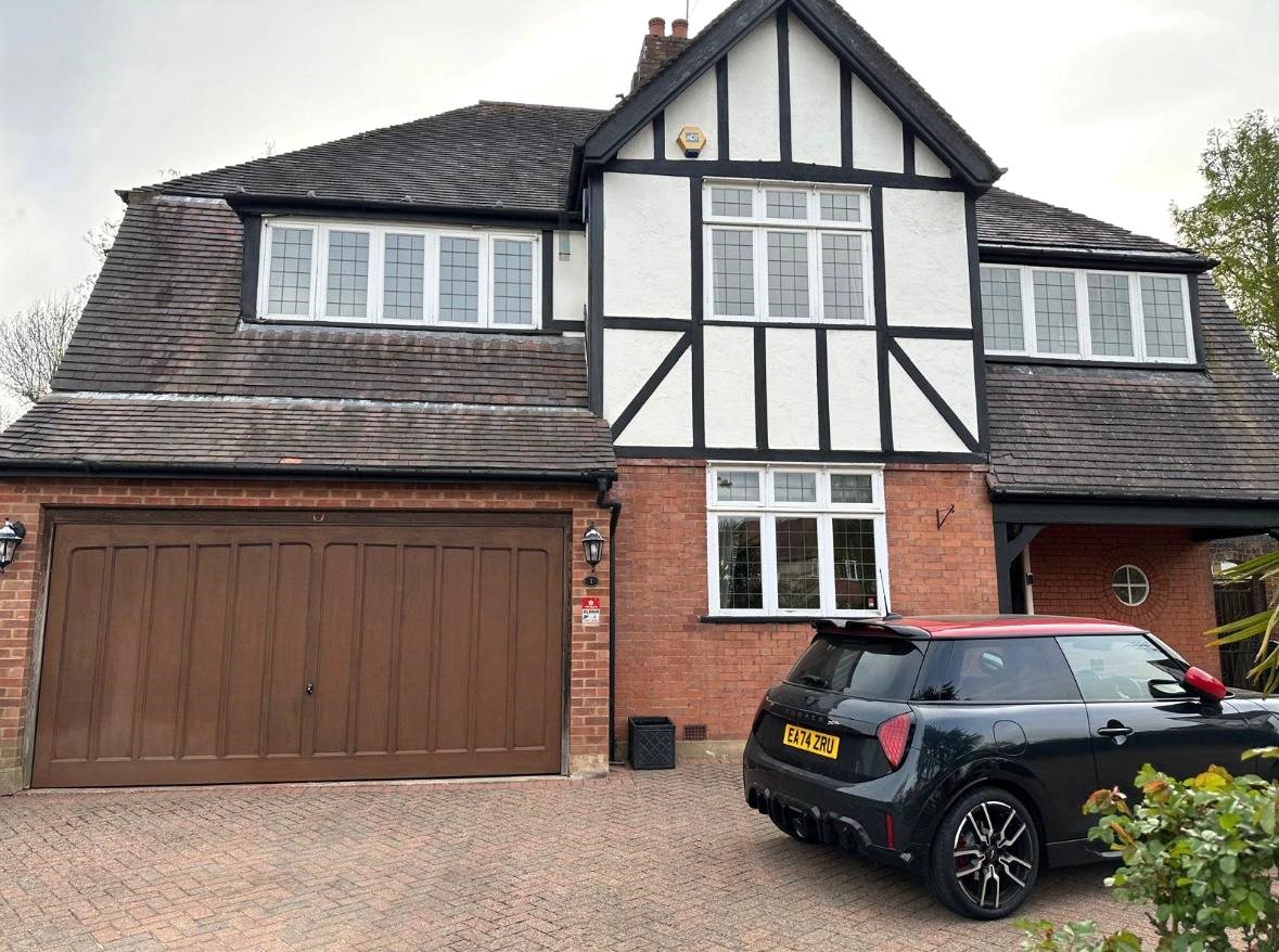 4 bedroom maisonette for sale