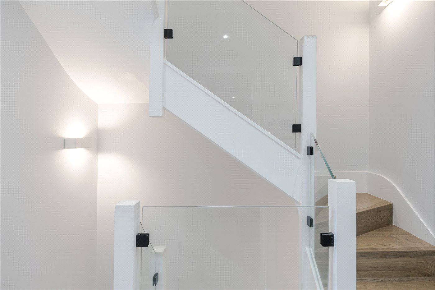 6 bedroom terraced house for sale 0