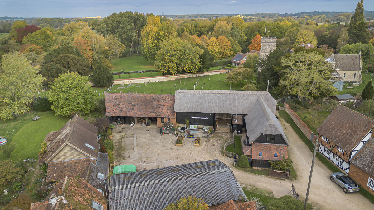 5-bed house on Flat Carpenters Cottage, Church Farm Barn, High Street, Long Wittenham, £985,000
