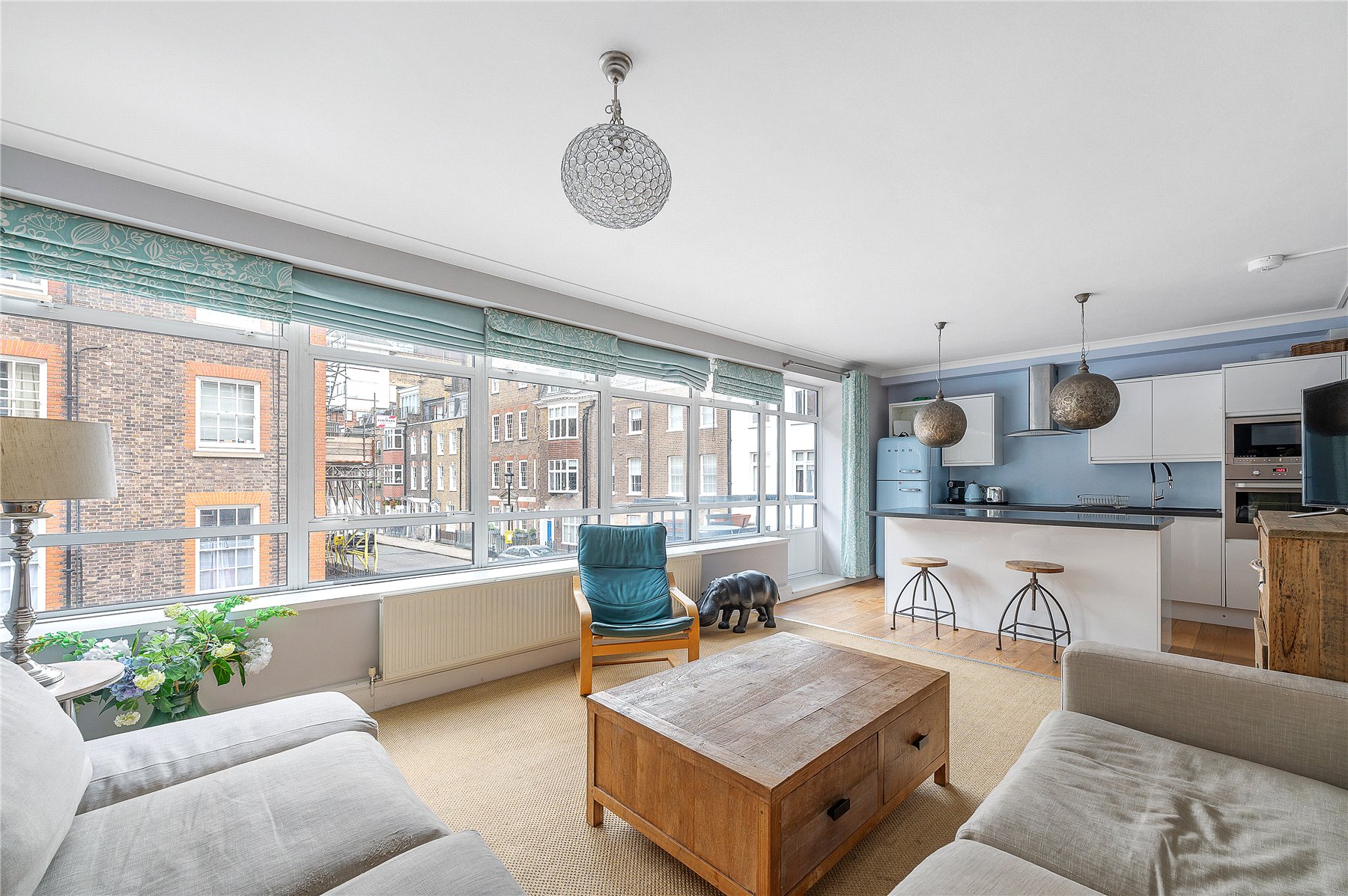 3 bedroom flat for sale 0