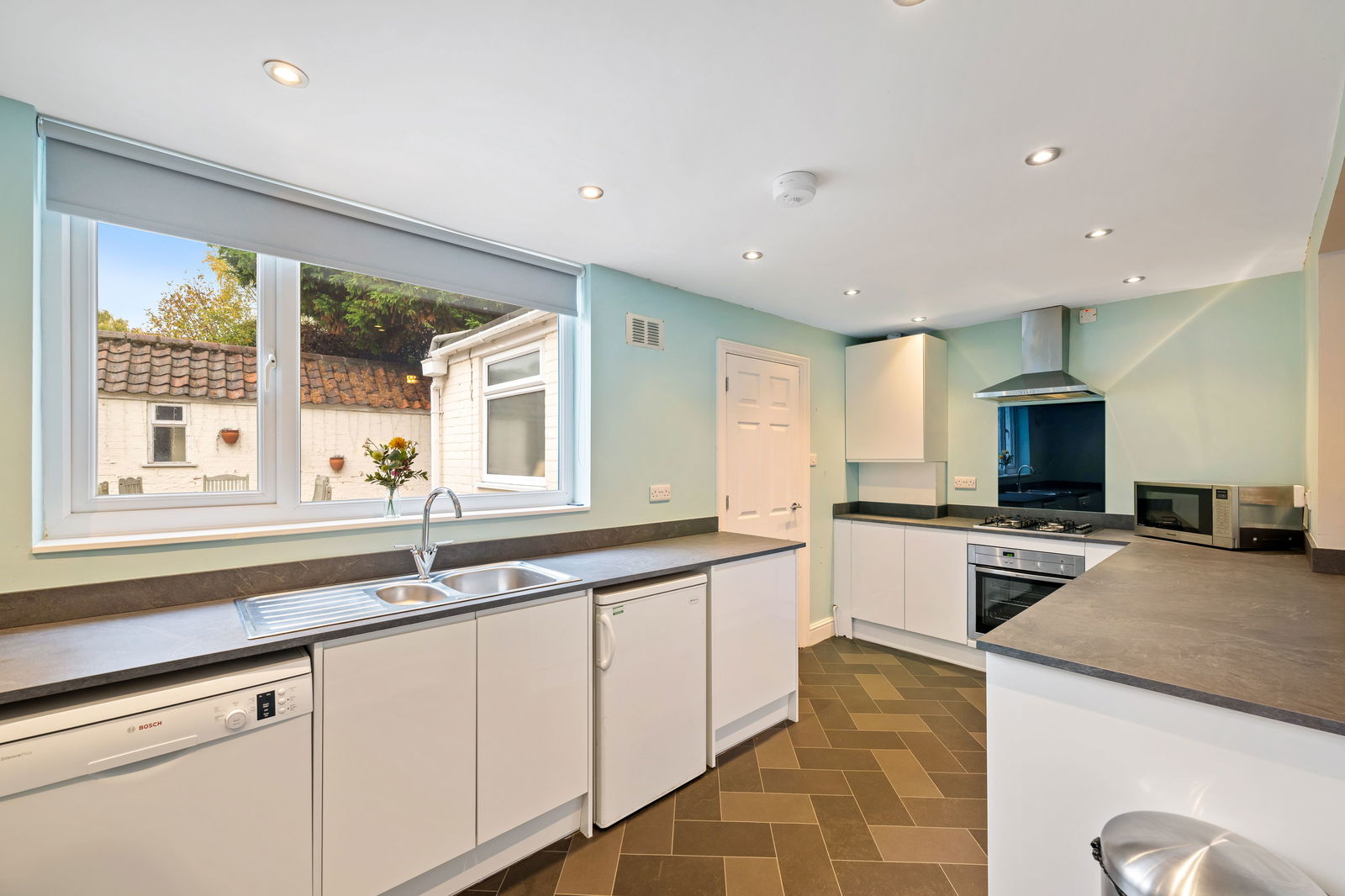 69a, Newport, Lincoln photo 4