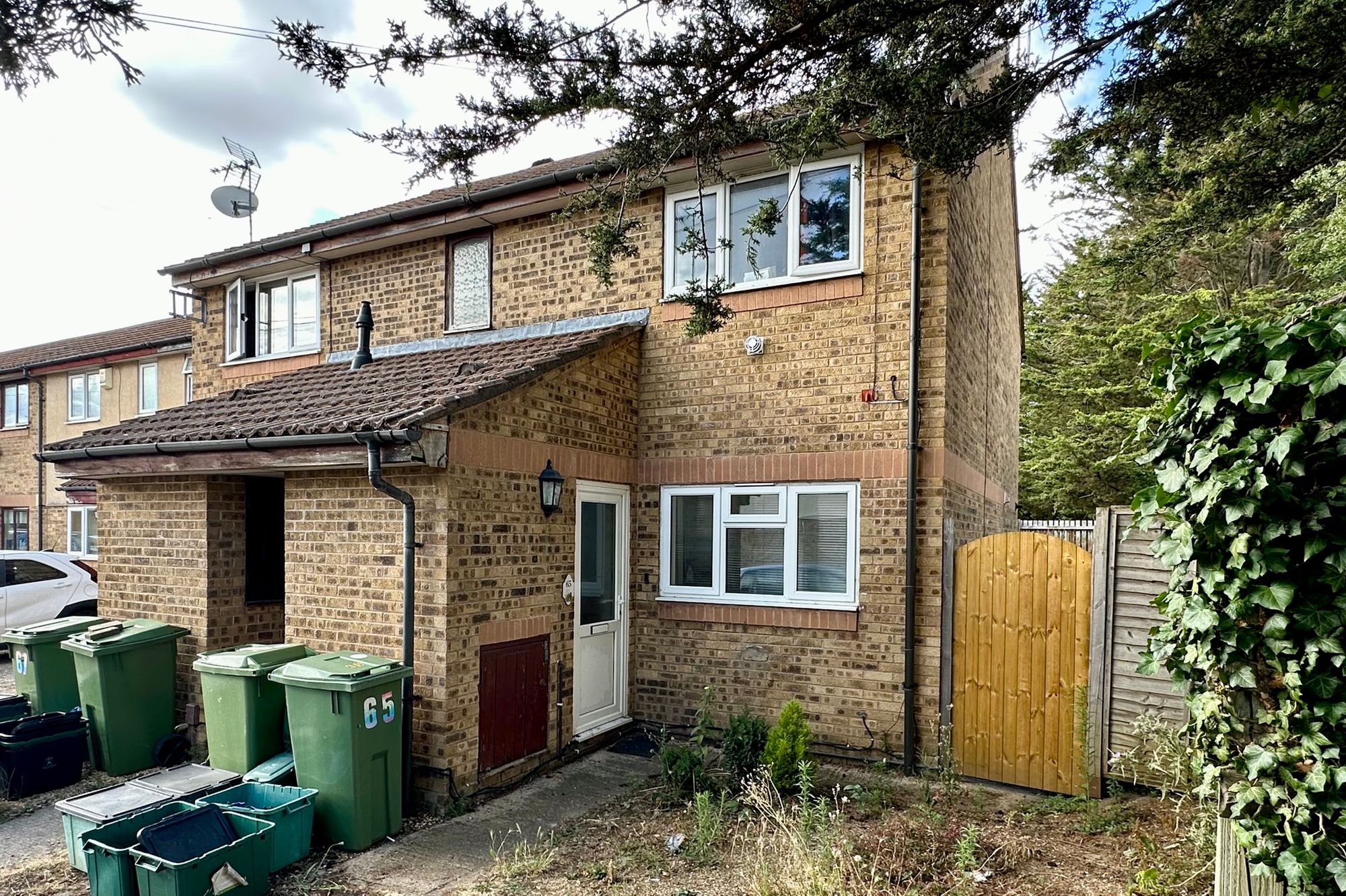 65 River Leys, Cheltenham photo 4