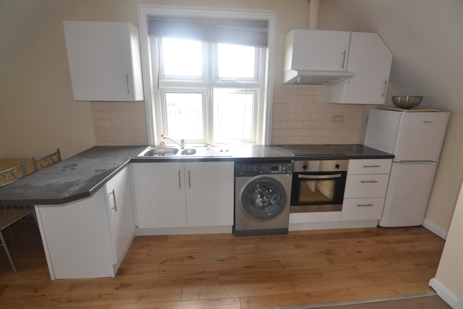 Flat 9, All Season, 245 Leytonstone High Road, London photo 5