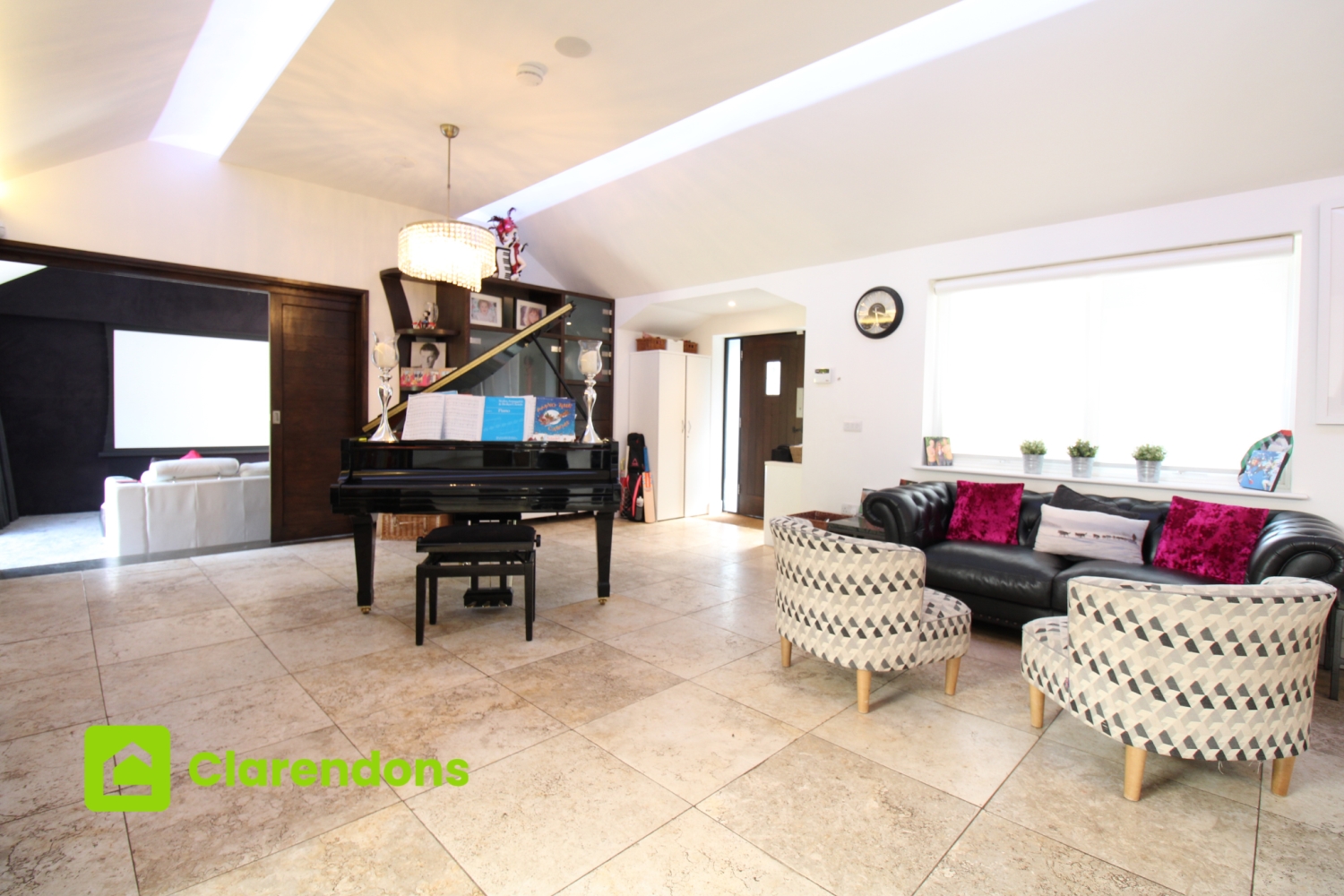 5 bedroom detached bungalow for sale 0