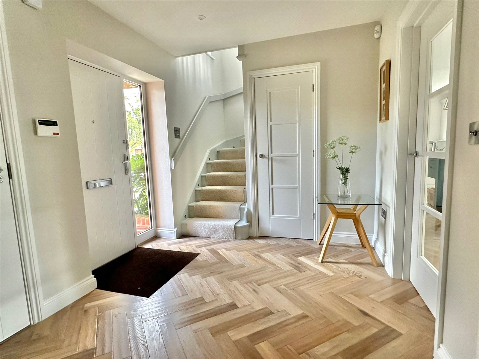 4 bedroom detached house for sale 0