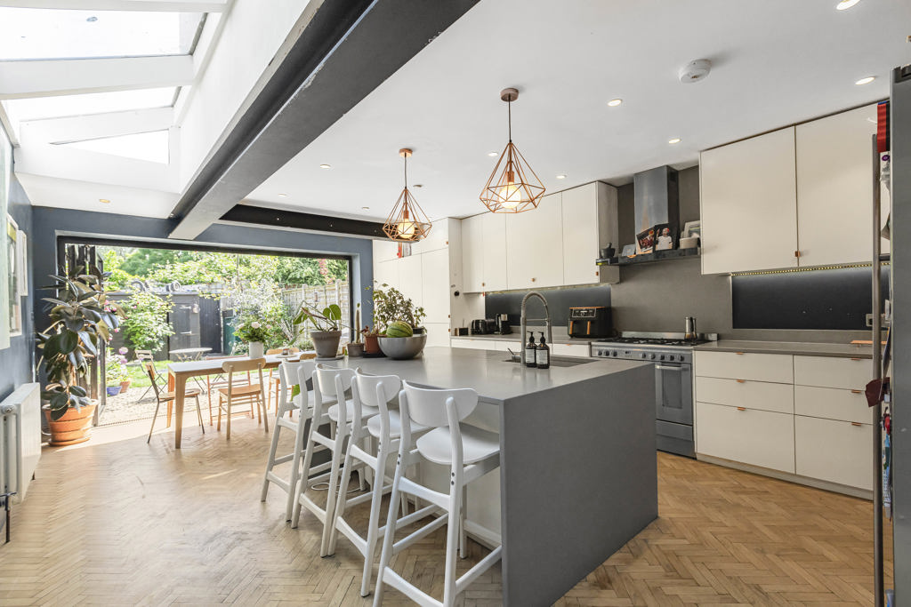 5 bedroom terraced house for sale 0