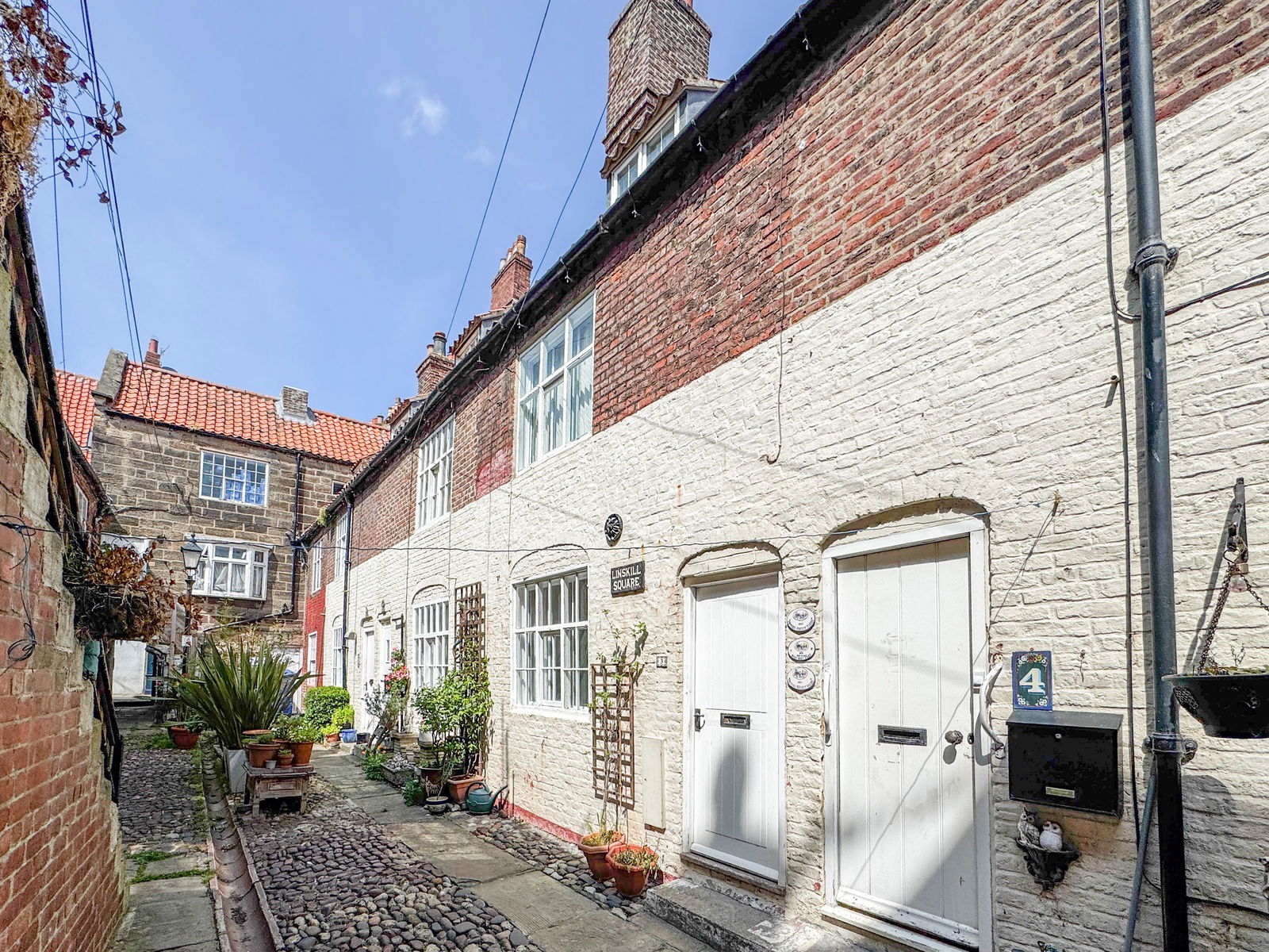 2-bed house on 3 Linskill Square, Baxtergate, Whitby, £170,000