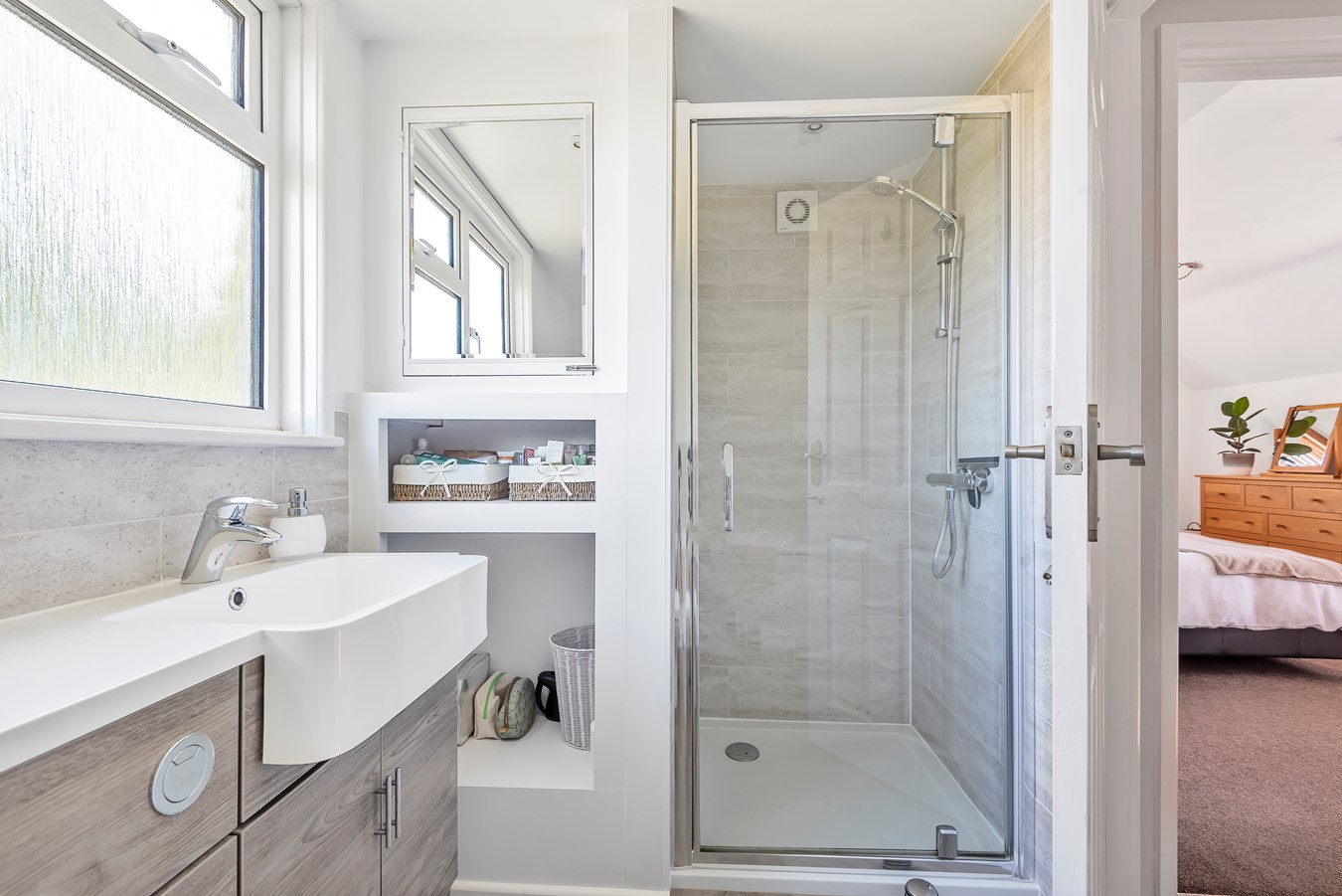 Photos of Haglane Copse, Pennington, Lymington SO41 62091951 PrimeLocation