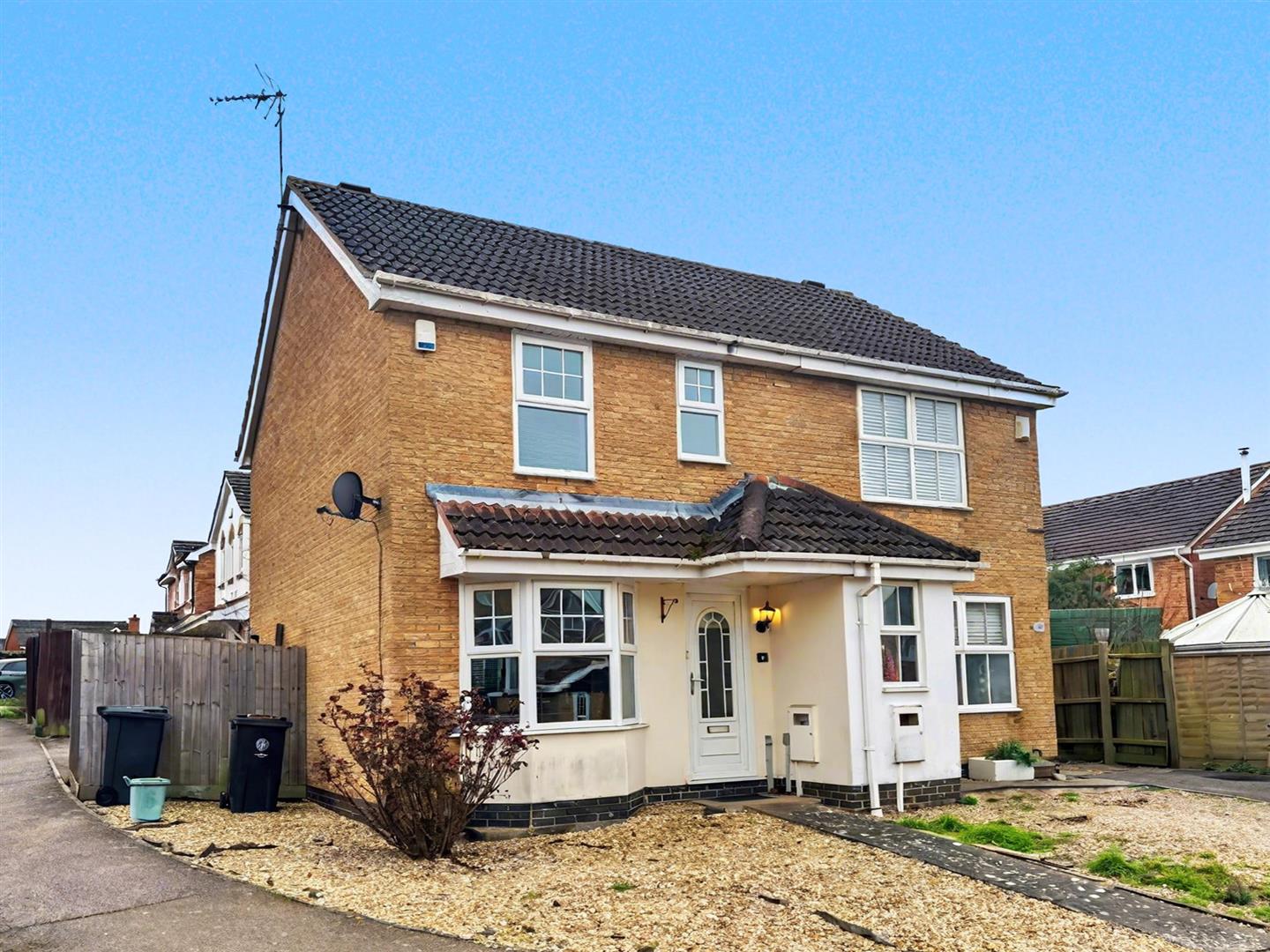 6, Fletcher Gardens, Thrapston photo 4