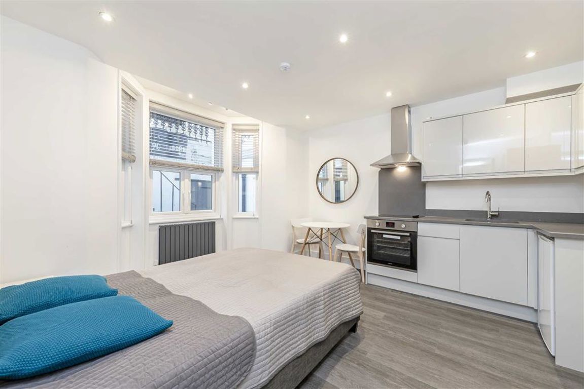 90A, Finborough Road, London photo 4