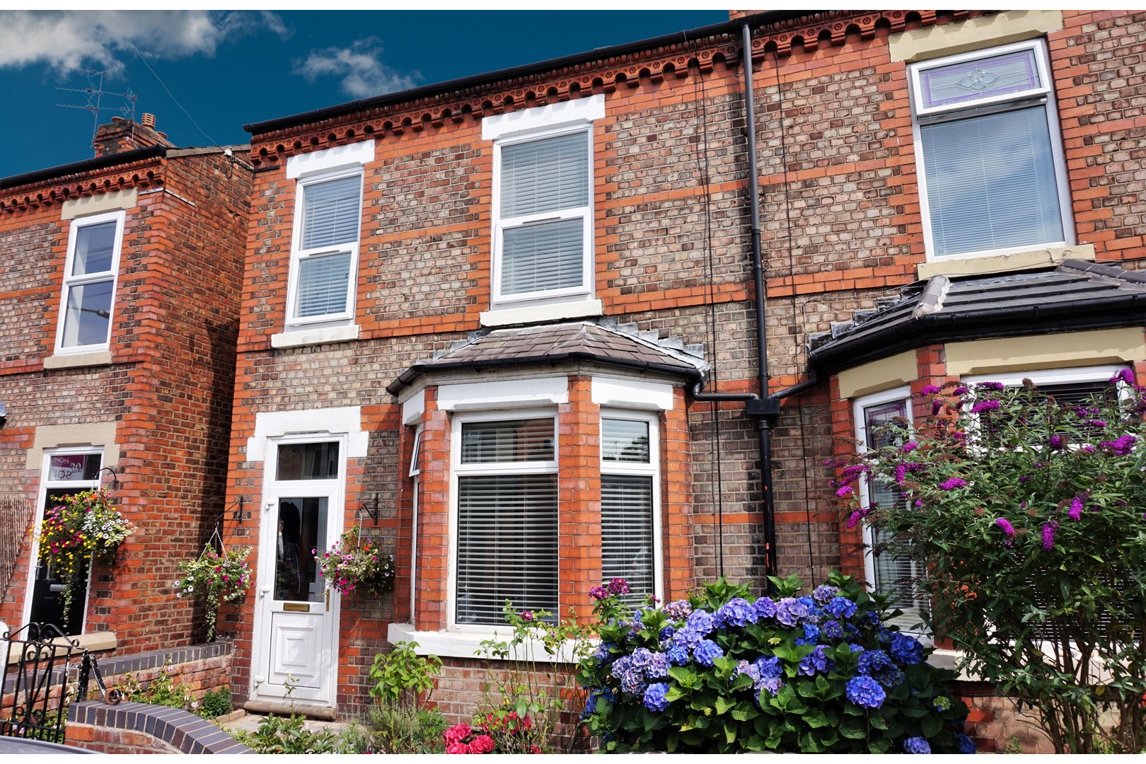 Free property report 28 Alderley Road, Flixton, M41 5DW Chimnie