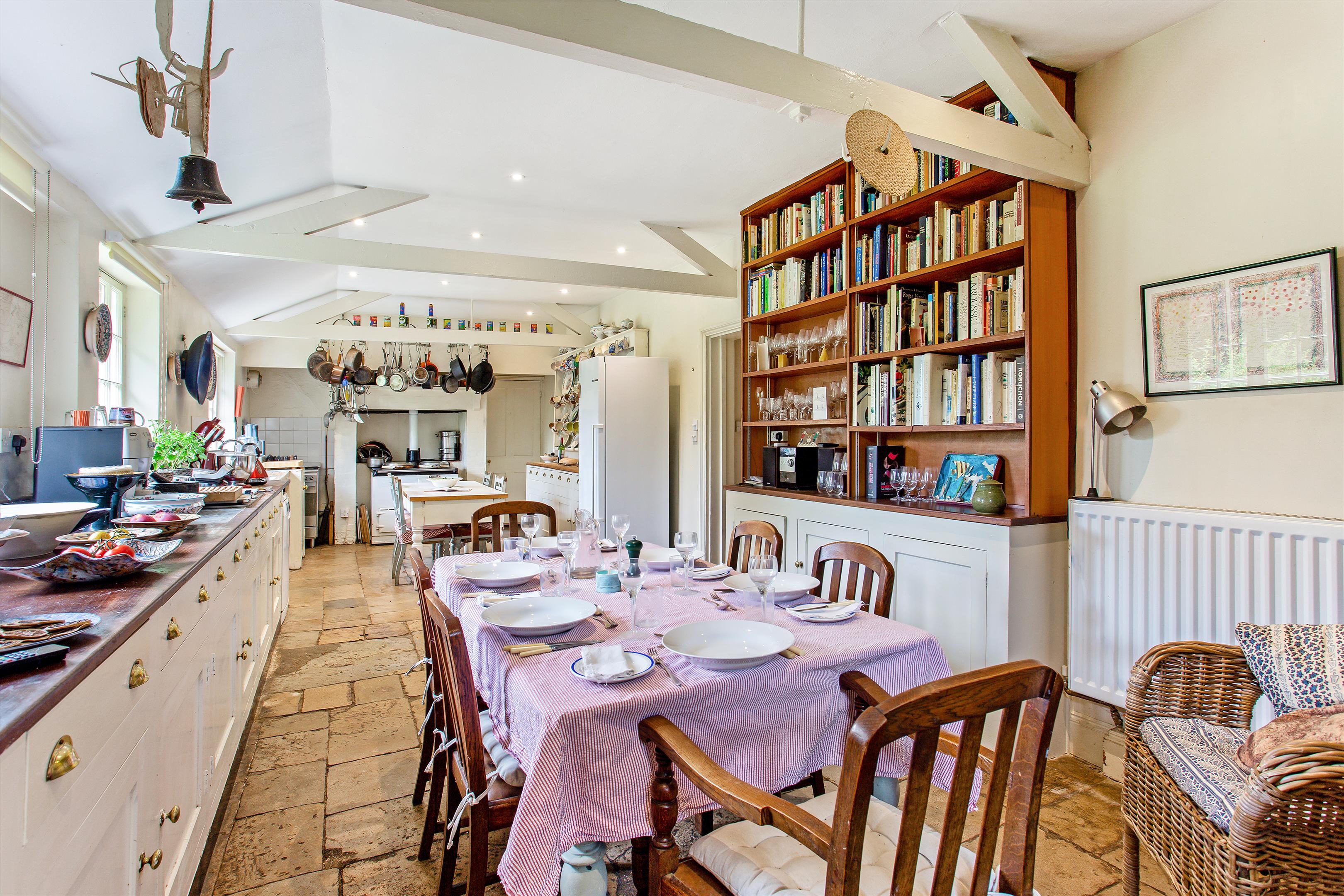 7 bedroom detached house for sale 0