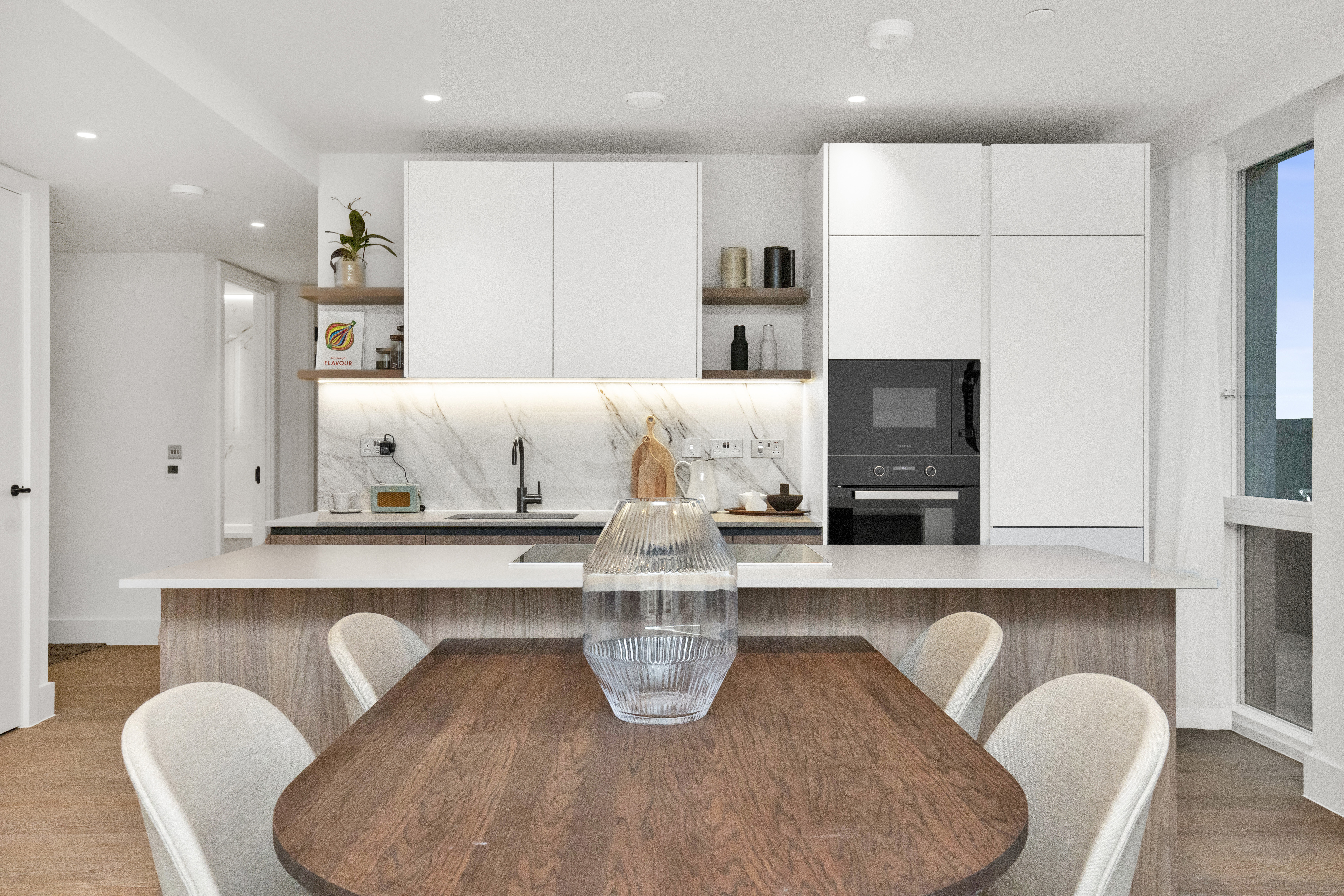 3 bedroom new flat for sale 0