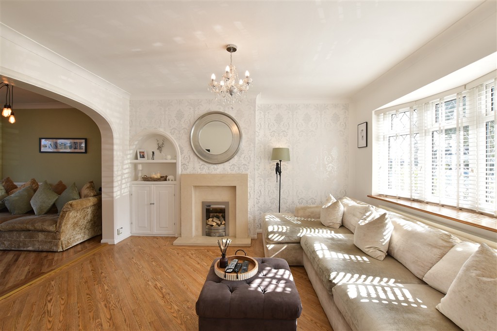 Avon Road, Upminster photo 4