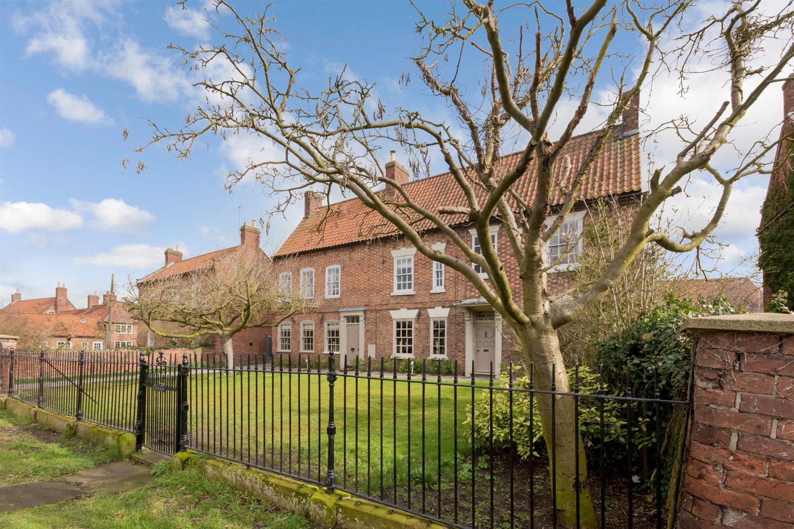 Photos of Main Road, Long Bennington, Newark NG23 52889285