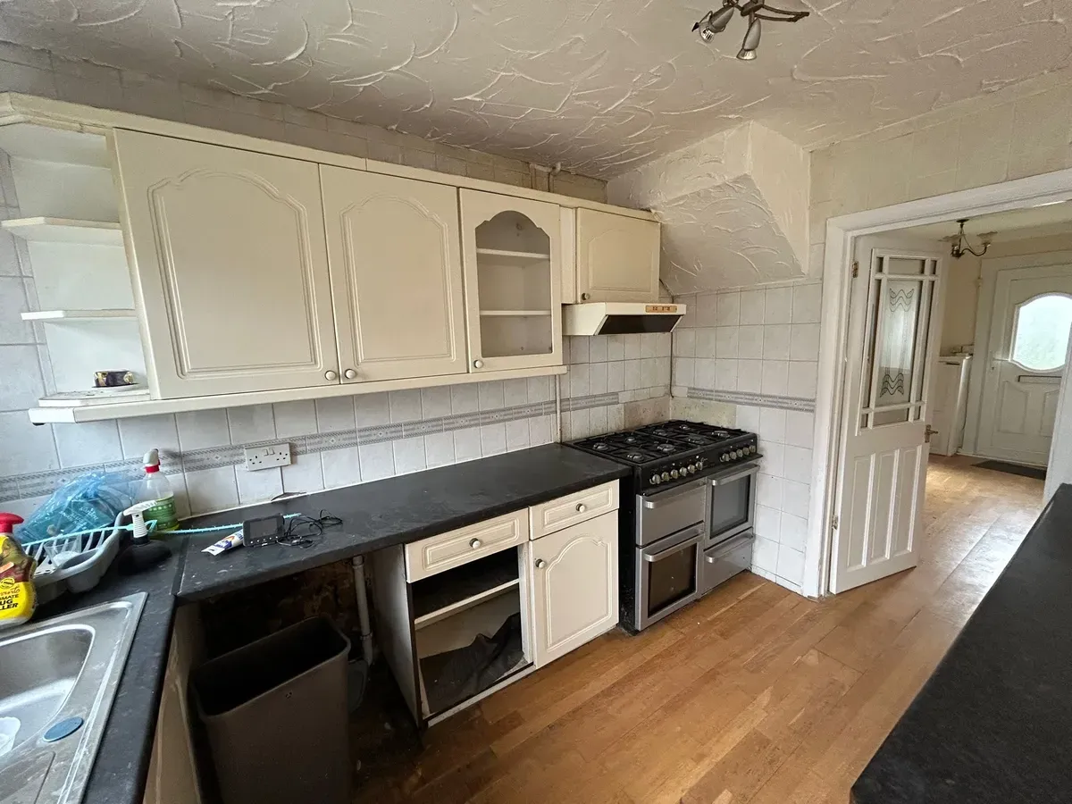 30, Lawrence Road, Hayes photo 4