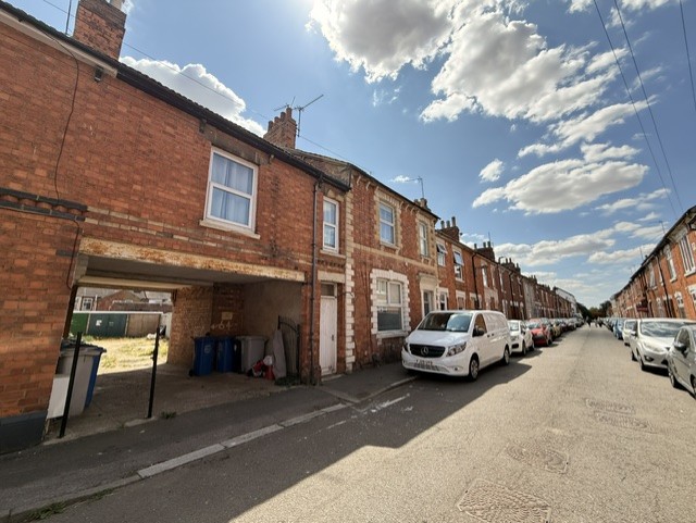 64, King Street, KETTERING photo 2