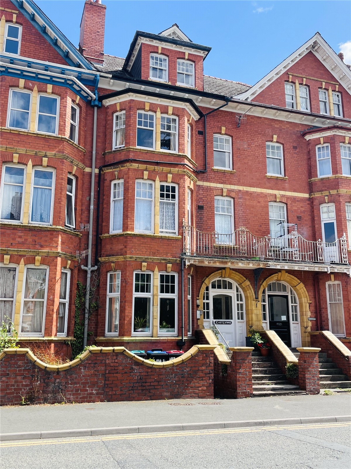 Flat 8 Eastlynne,, Temple Street, Powys photo 4
