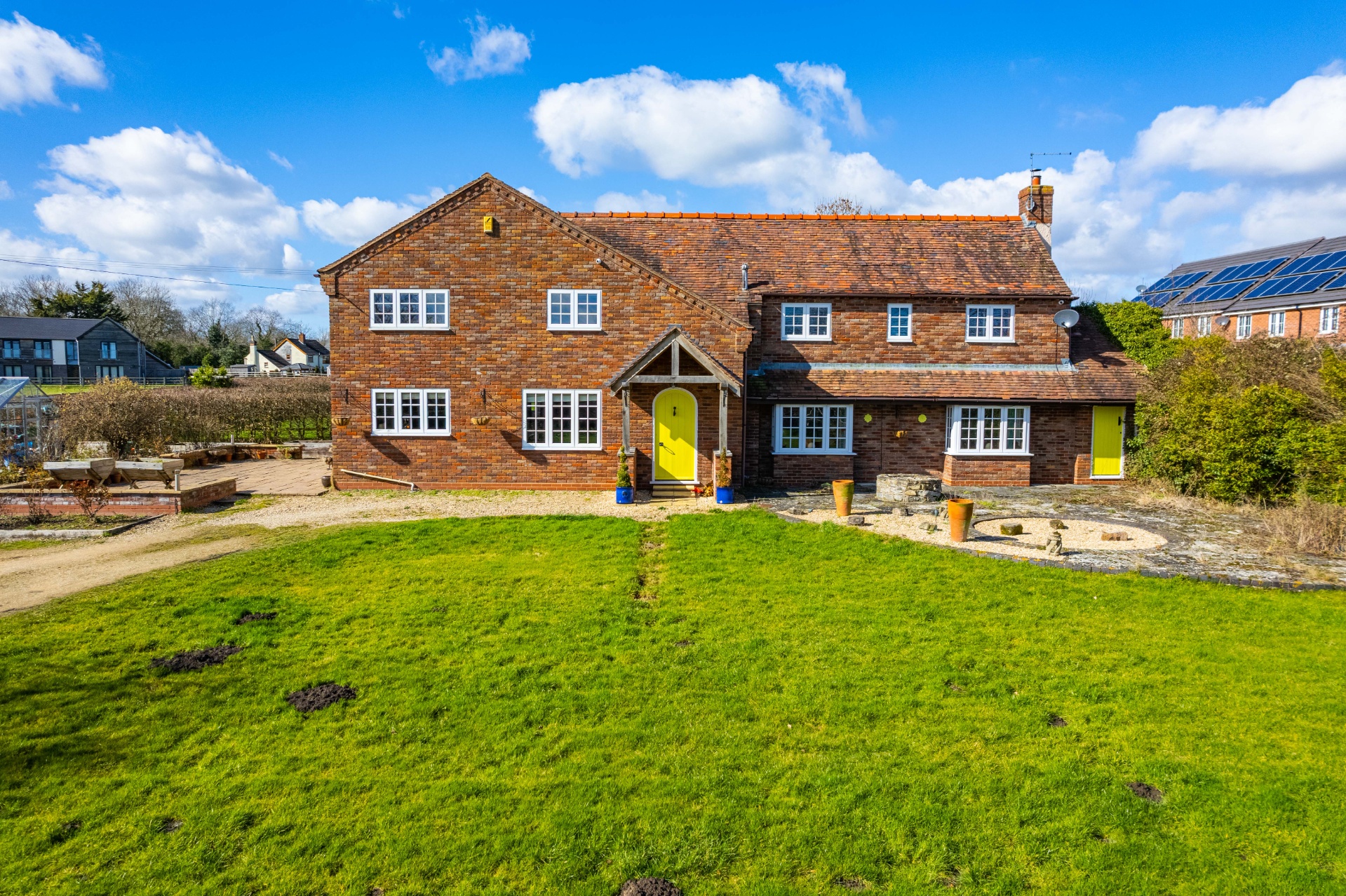 Photos of Brickyard Lane, Drakes Broughton, Pershore WR10 64342332