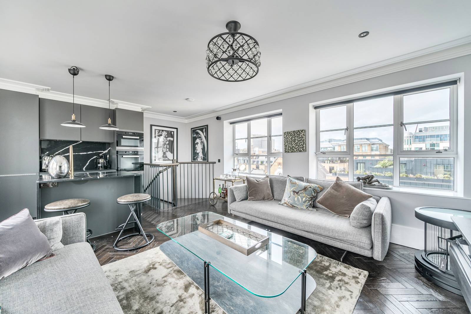 5 bedroom end terrace house for sale