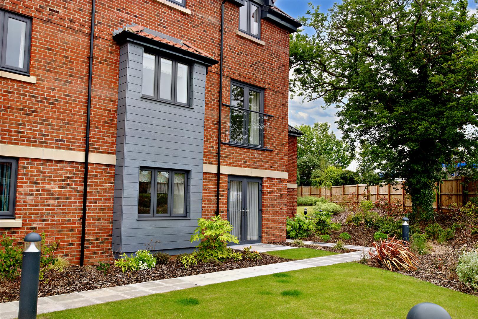 2-bed flat on 15 Homestead Place, Upper Staithe Road, Norwich, £210,000