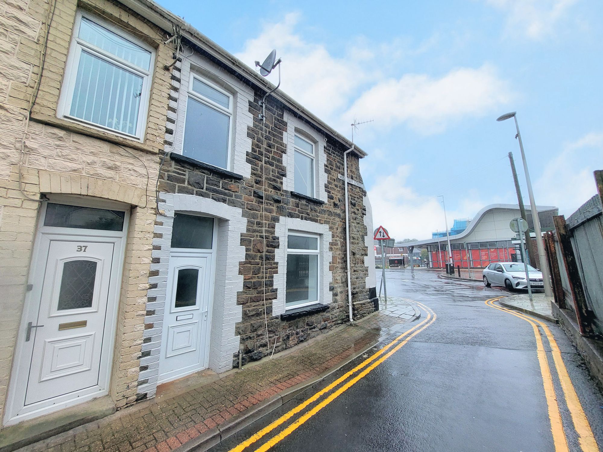 38 West Taff Street, Porth photo 2