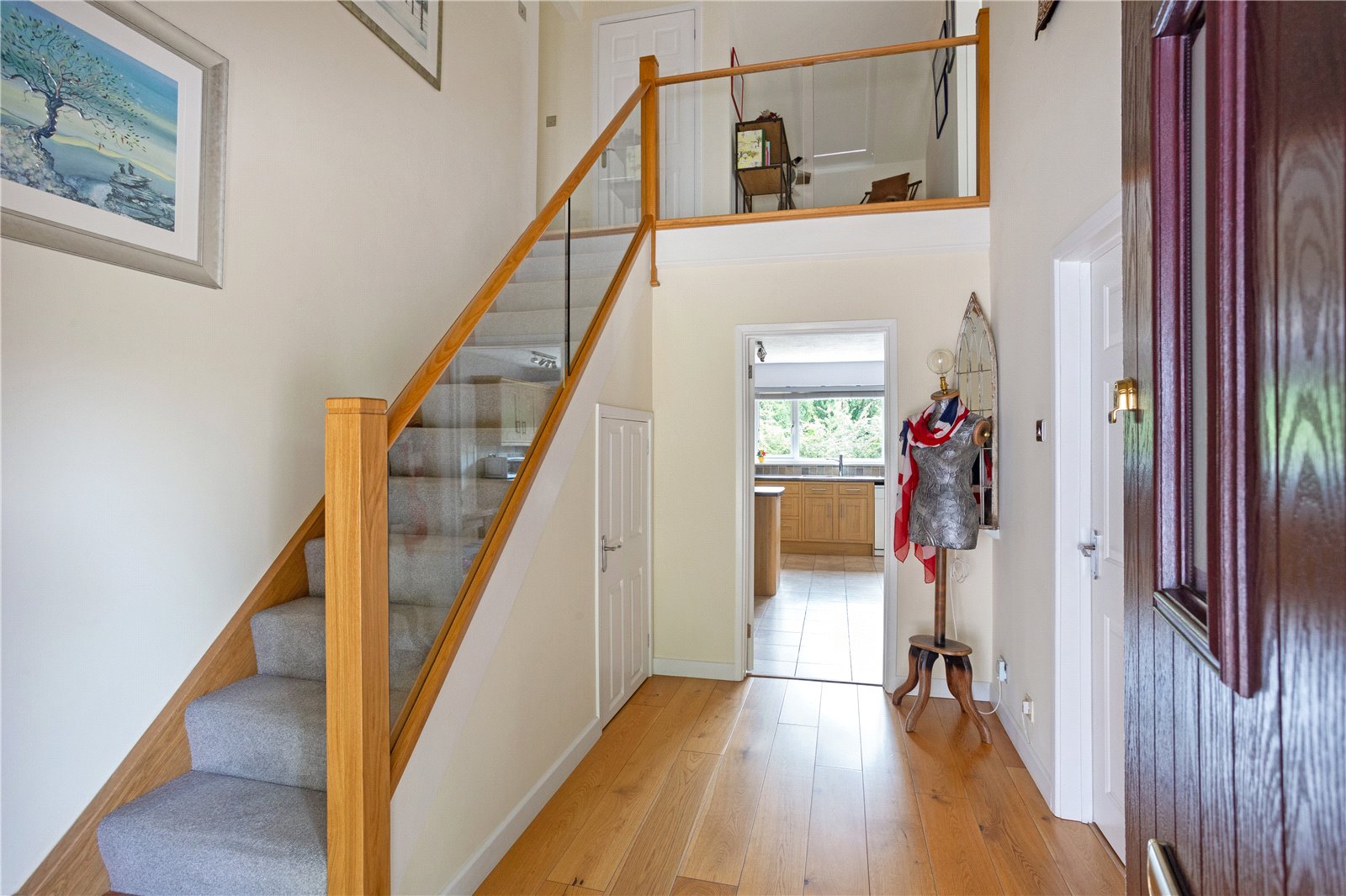 5 bedroom detached house for sale 0