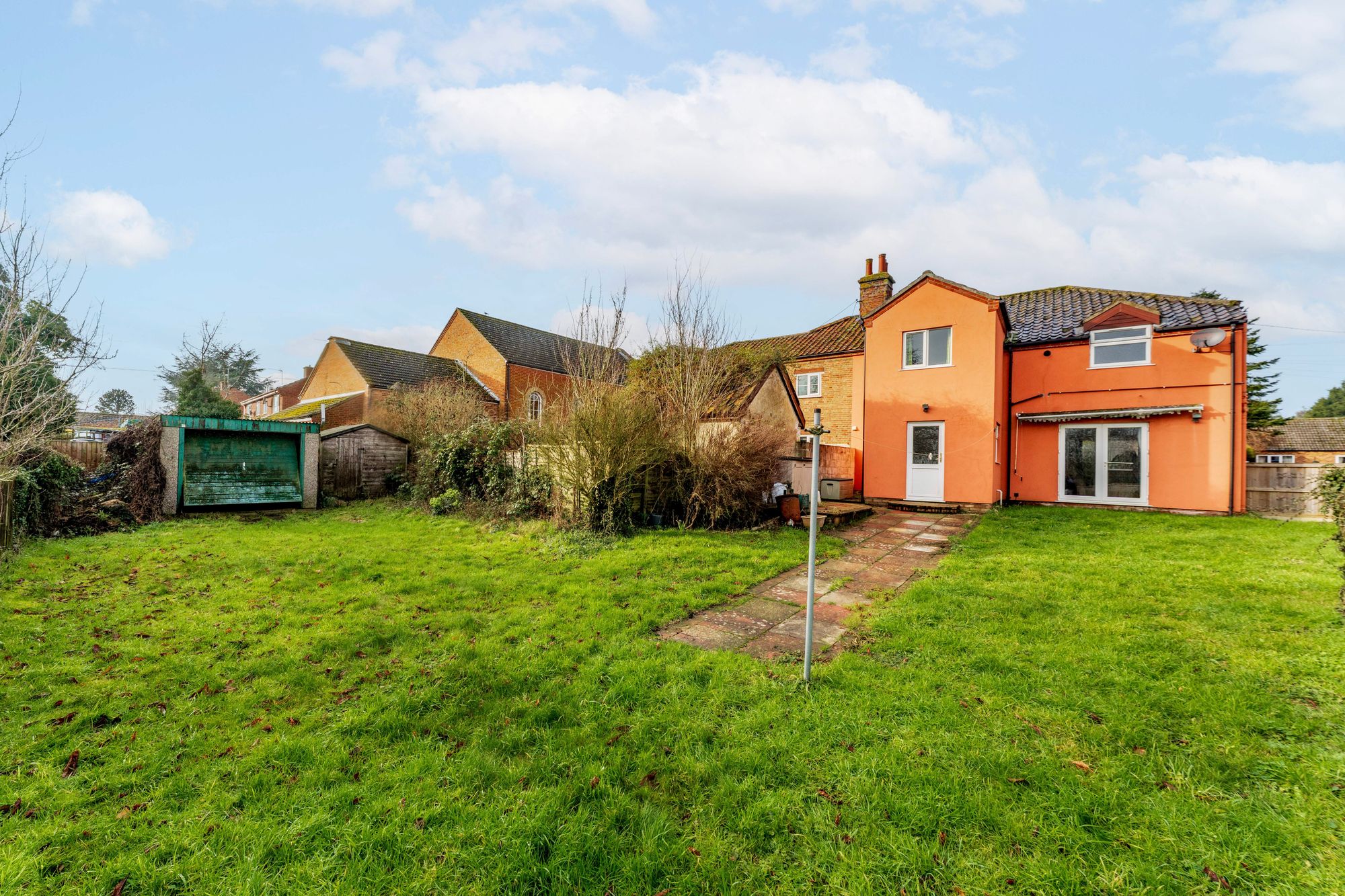 Chapel Cottage, Hills Road, Thetford photo 3