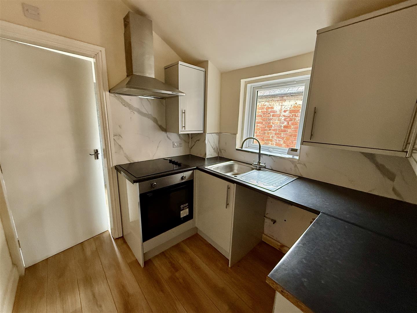 16A, Market Place, Mansfield photo 4