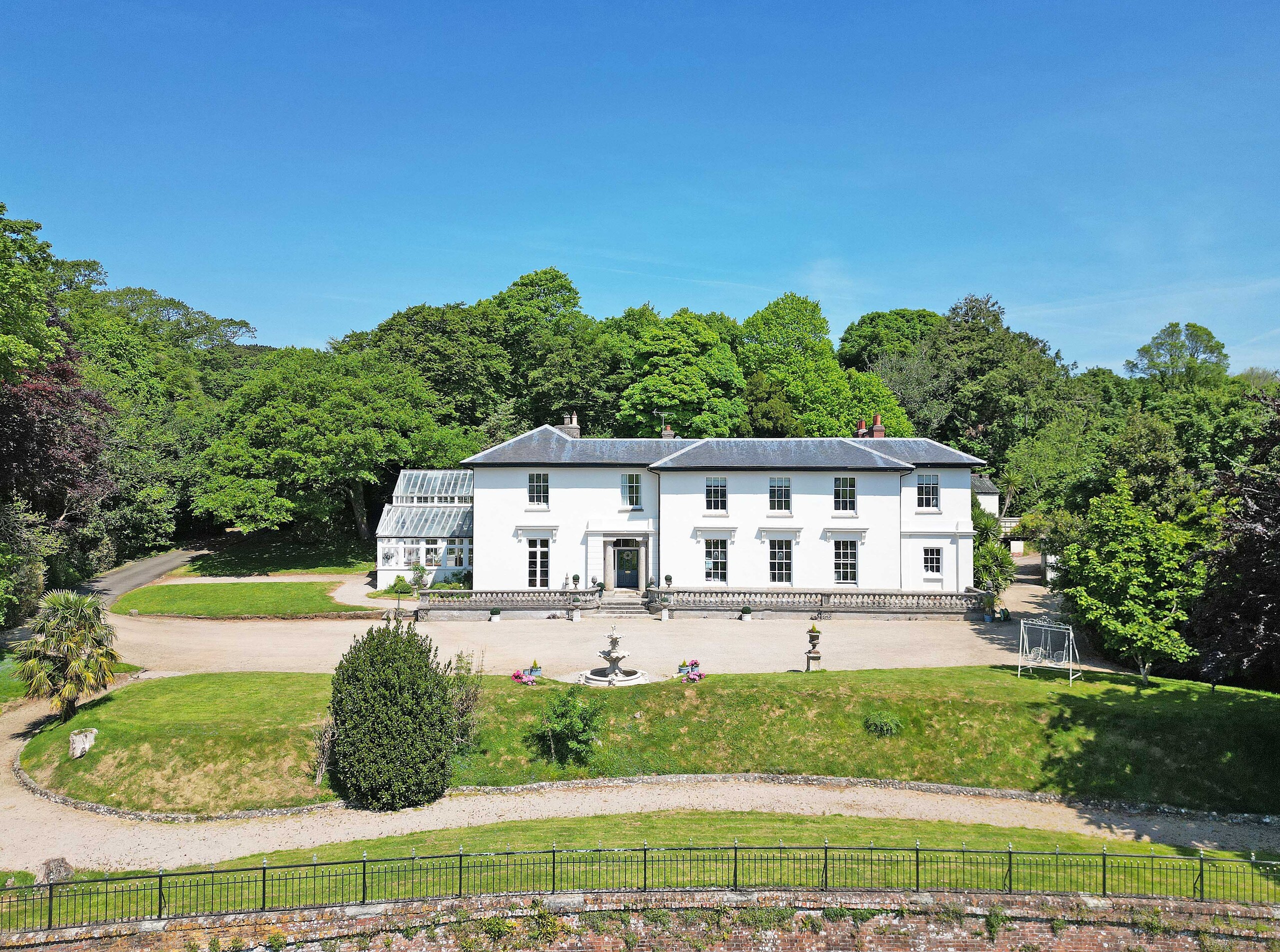 7 bedroom detached house for sale 0