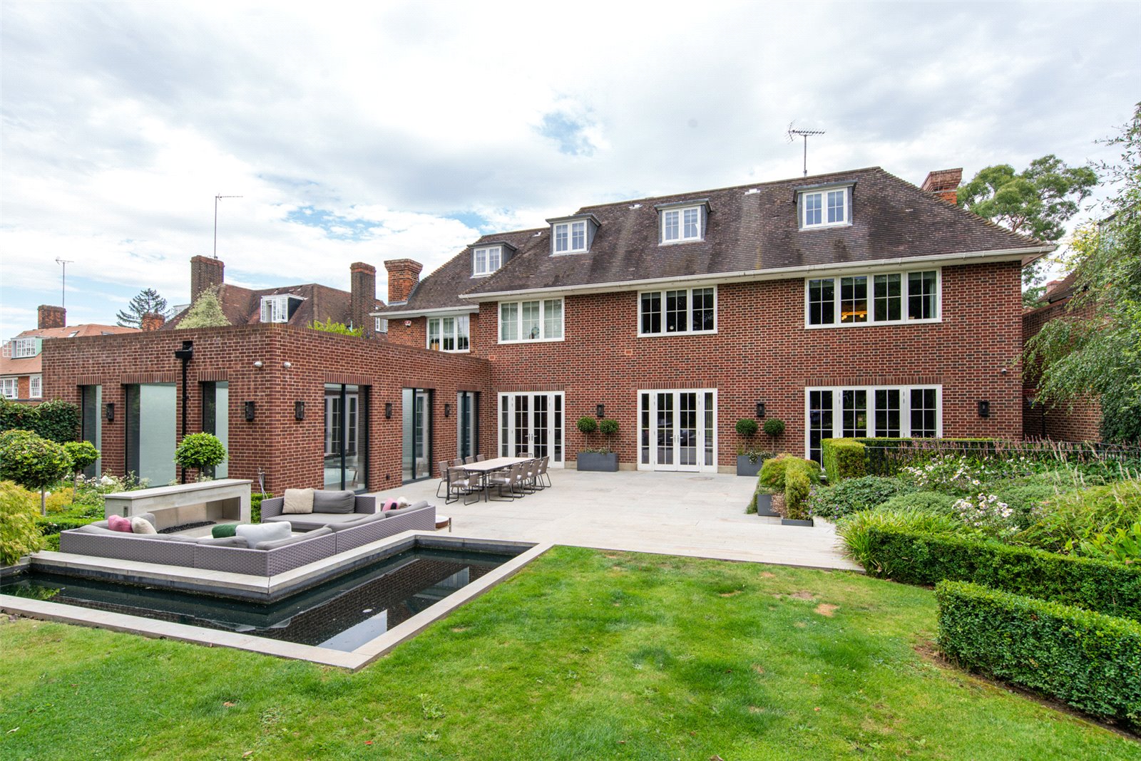 Photos of Winnington Road, Hampstead Garden Suburb, London N2