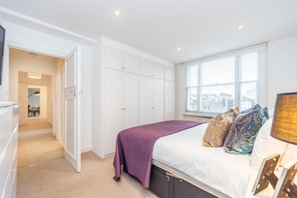 Flat 54, 39, Hill Street, Mayfair photo 4