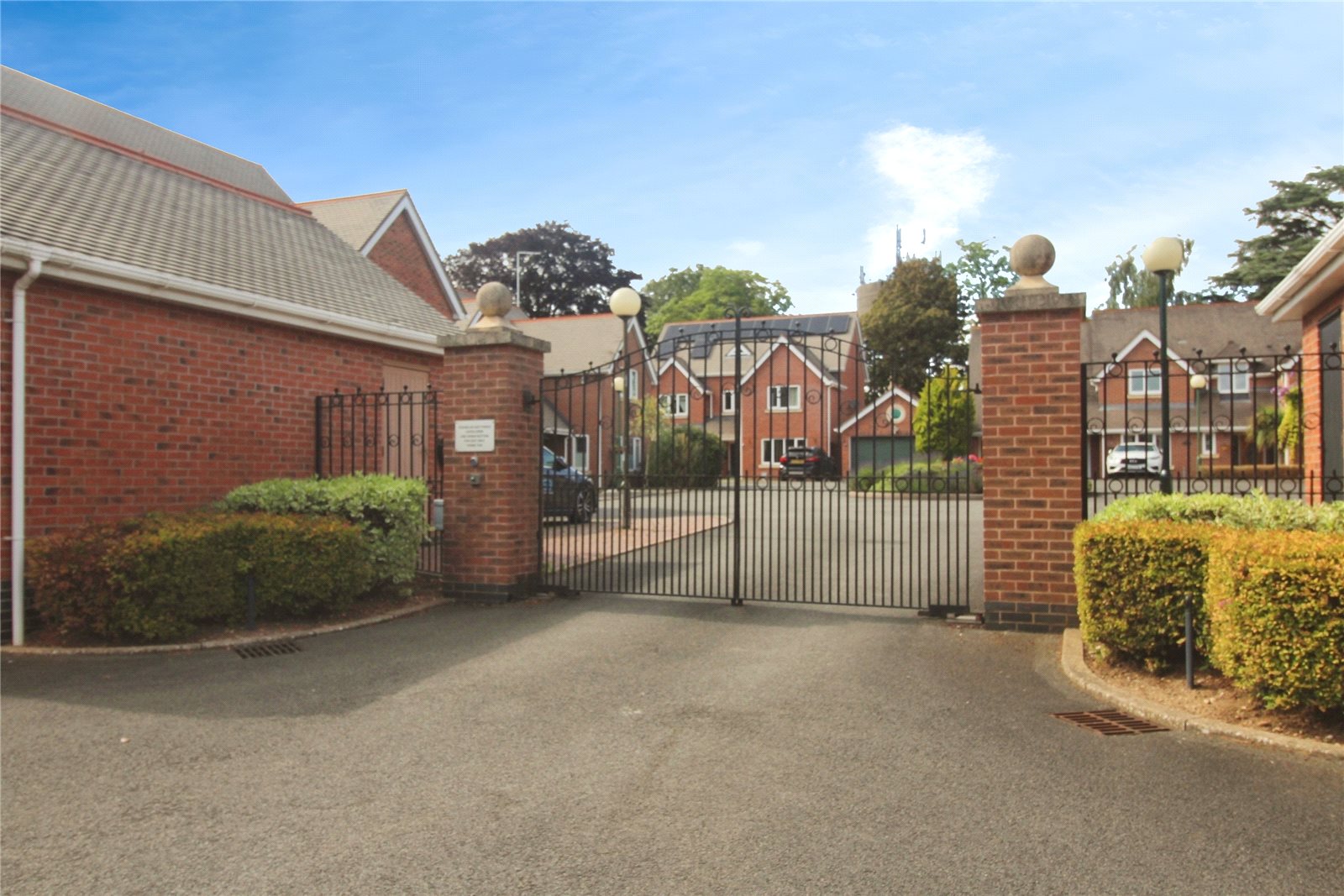 Flat 11, Cedars Court,, Ward Close, Leicester photo 4