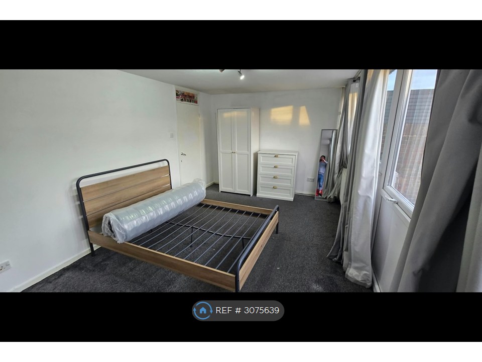 Flat  Chedworth House, West Green Road Seven Sisters West Green Road, London photo 4