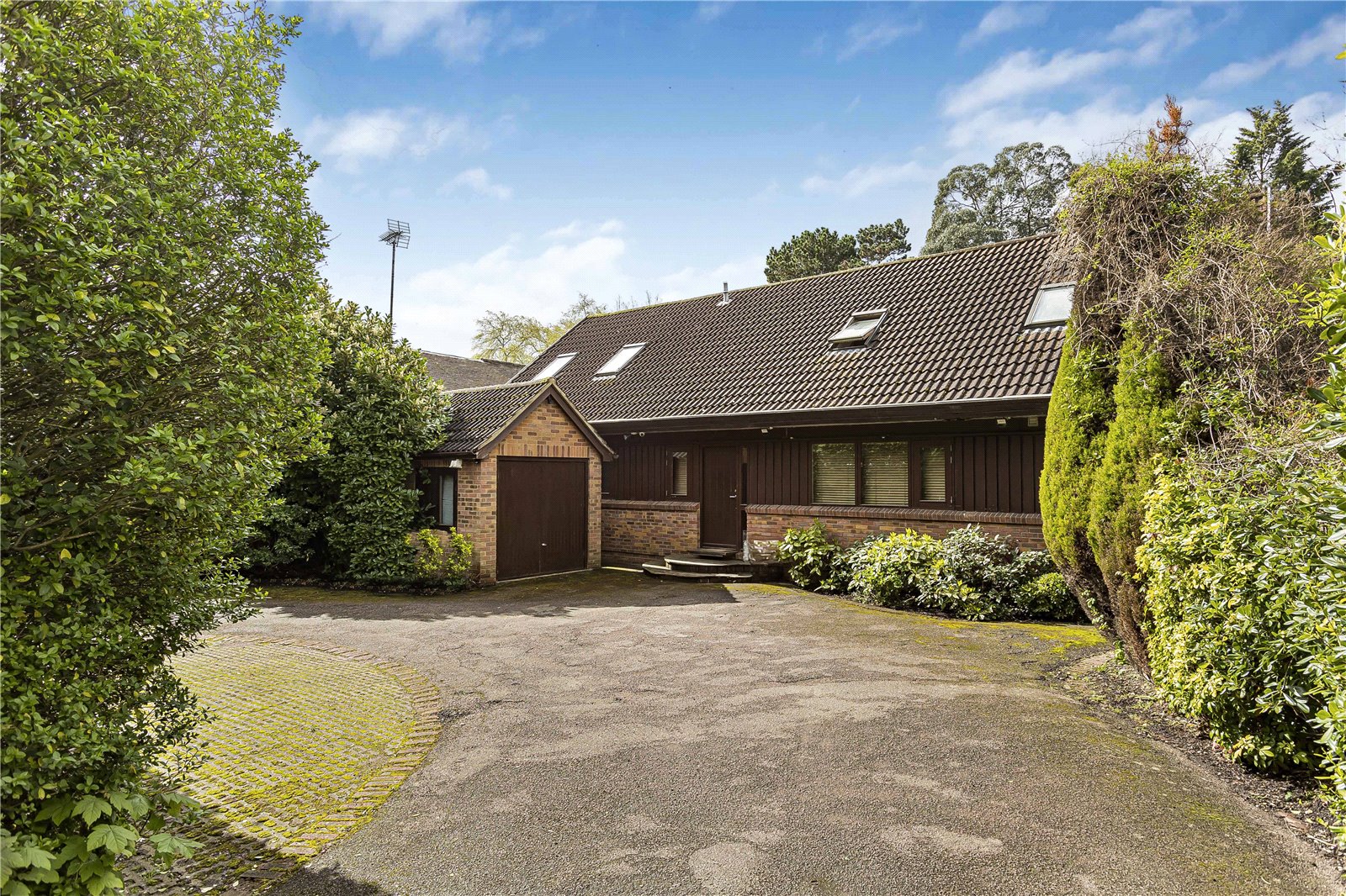 4 bedroom detached house for sale 0
